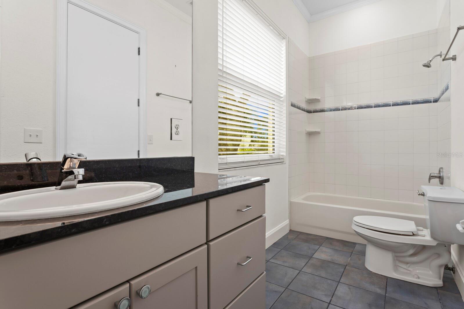 Image 42 of 47 For 3265 Maple Street Ne