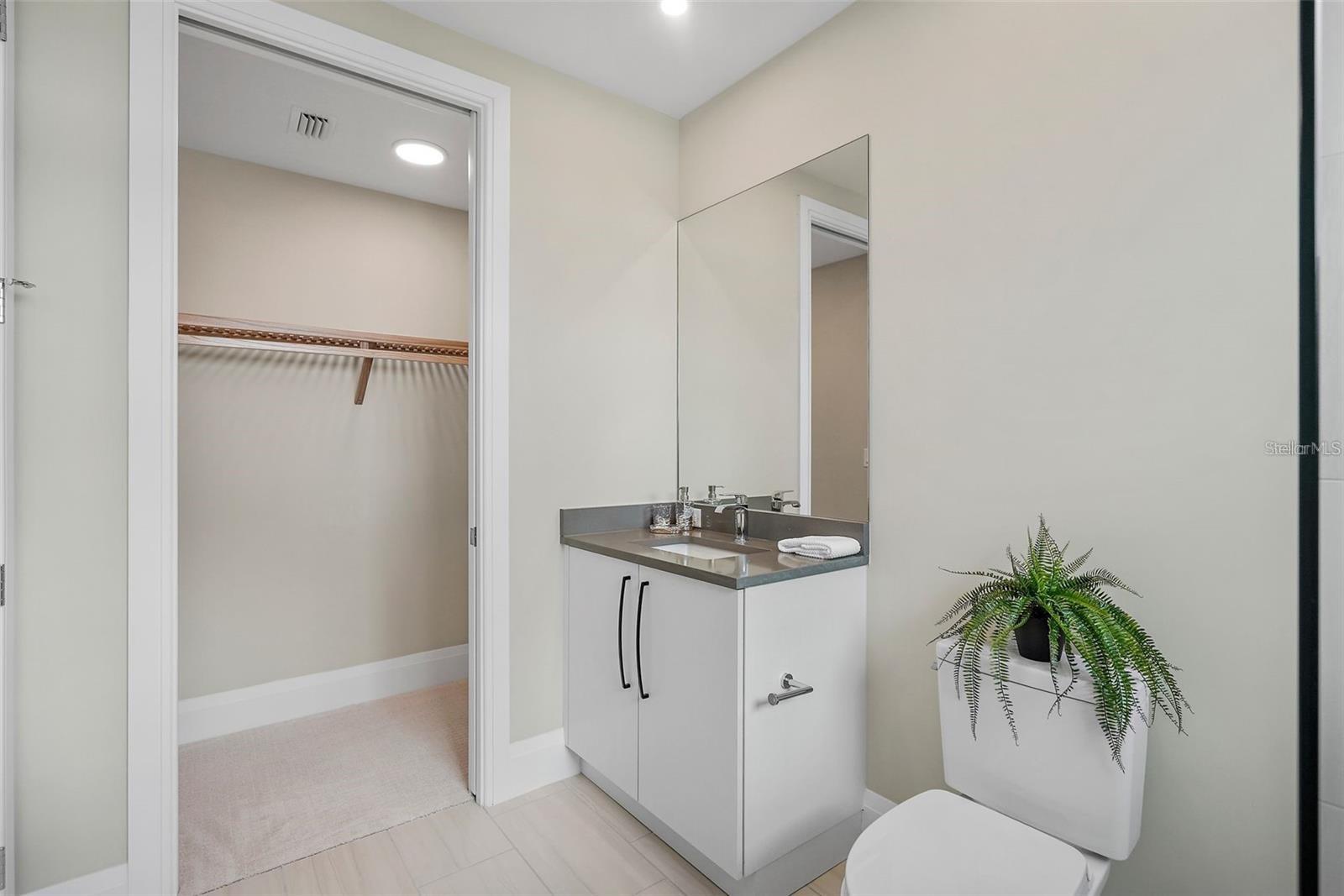 Image 30 of 66 For 2910 Barcelona Street 1001