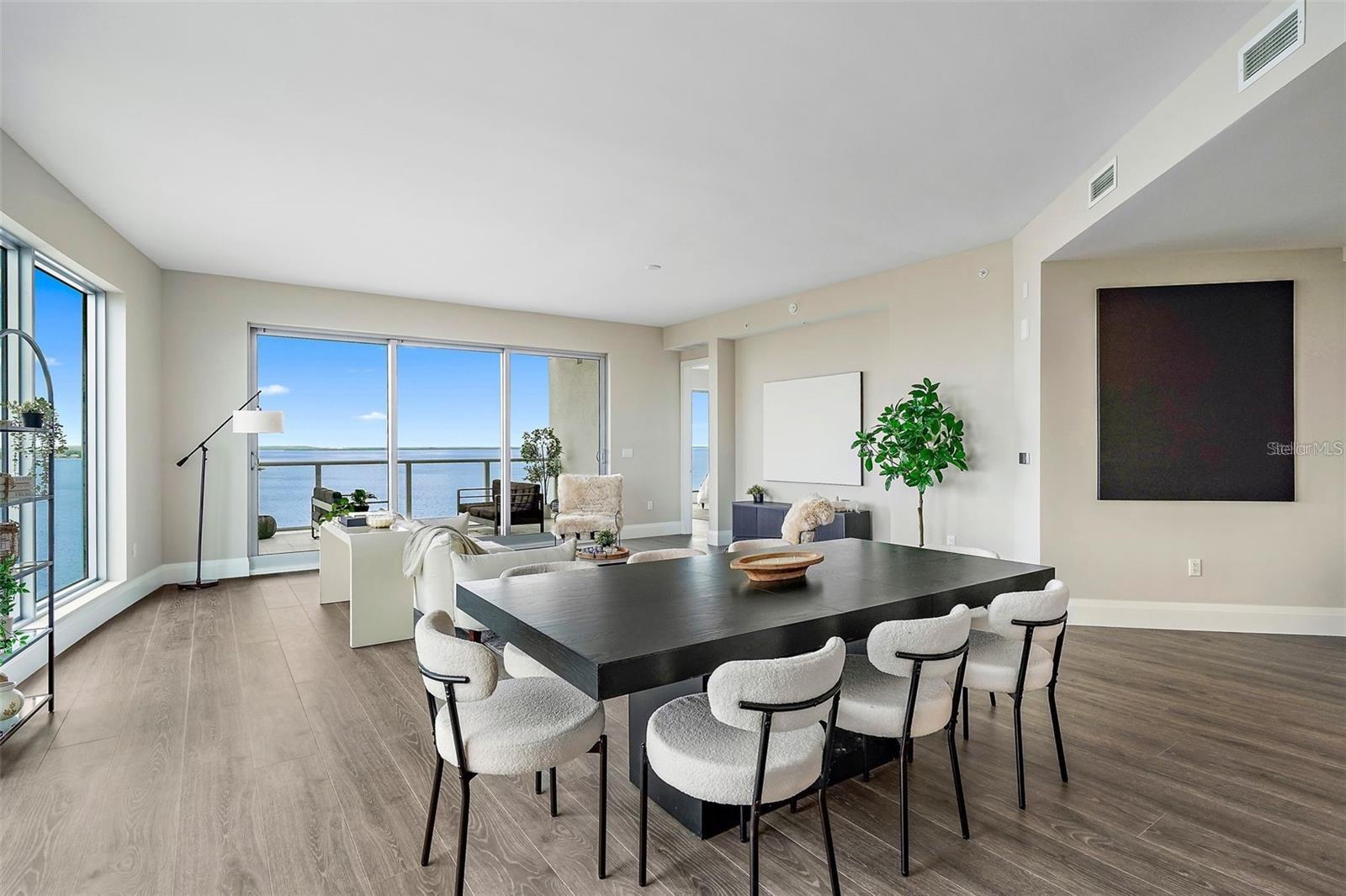 Image 9 of 66 For 2910 Barcelona Street 1001