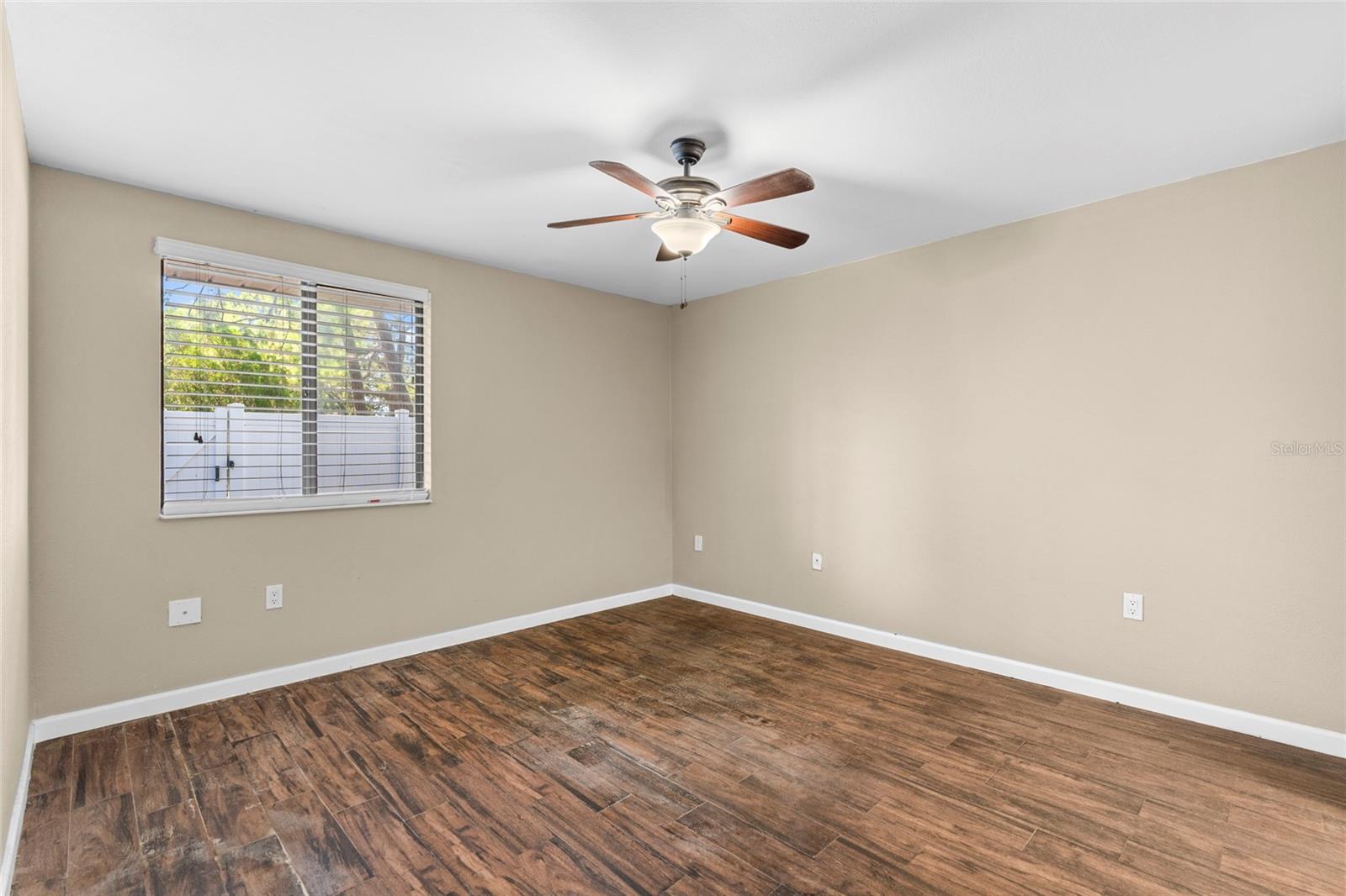 Image 19 of 38 For 120 Edgewood Court