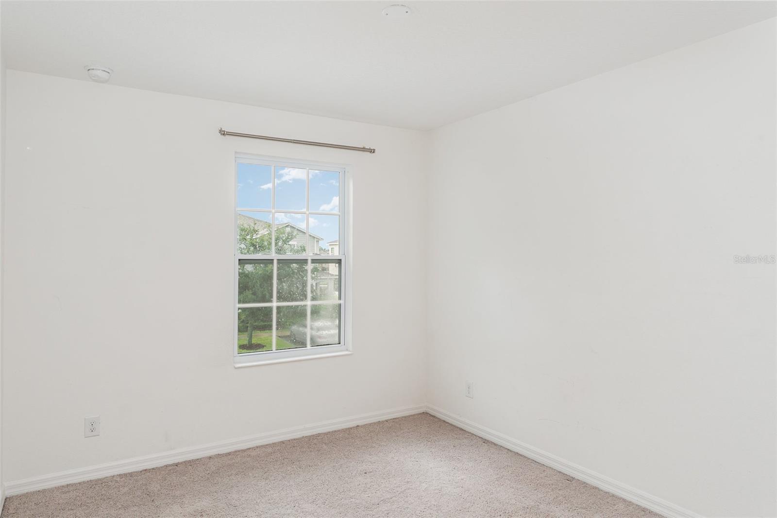 Image 15 of 35 For 200 Primrose Drive