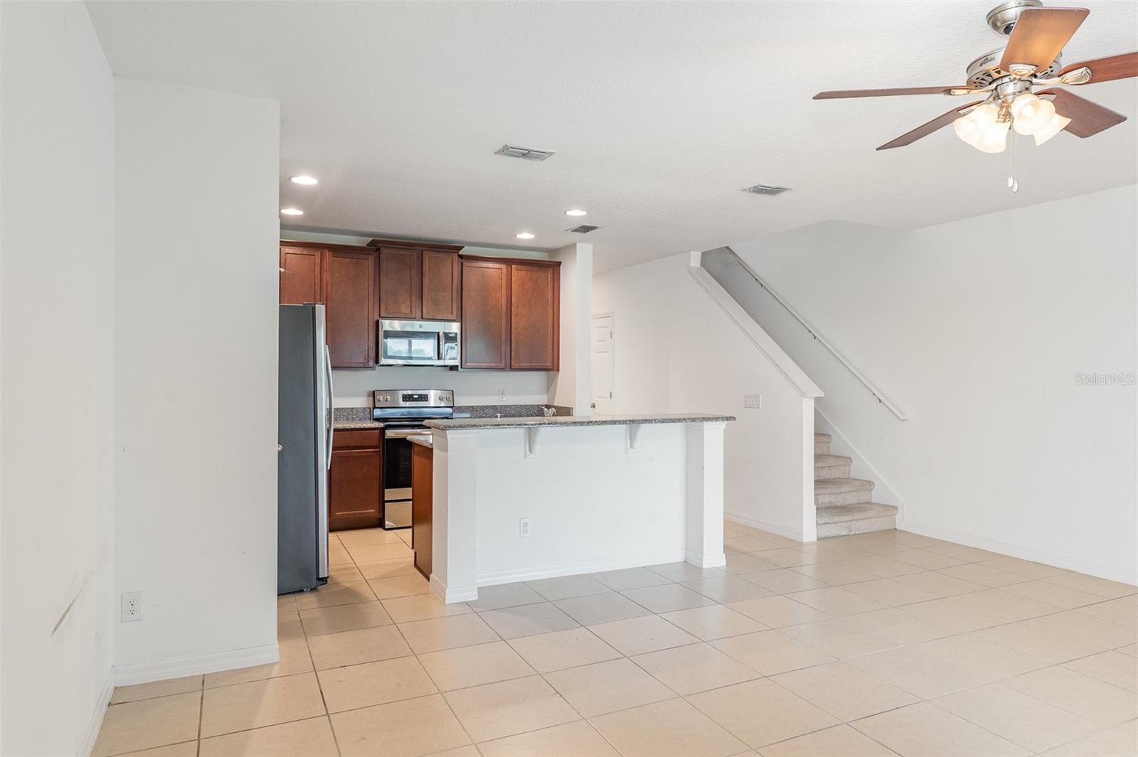 Image 4 of 35 For 200 Primrose Drive