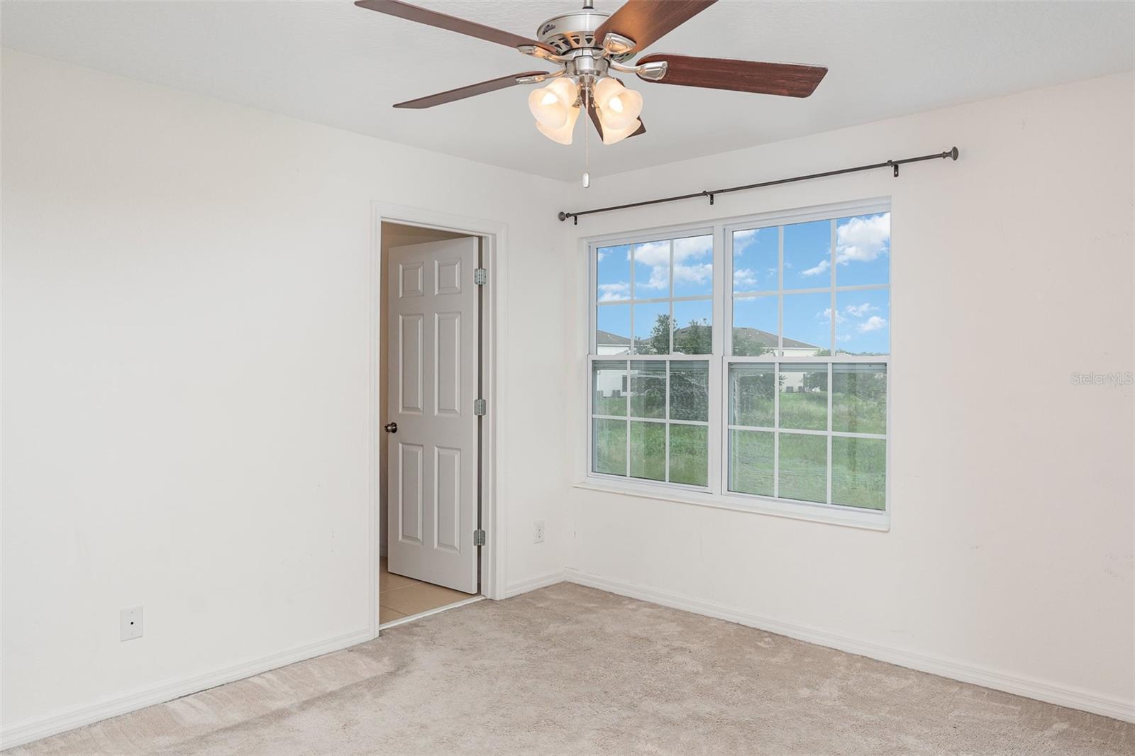 Image 8 of 35 For 200 Primrose Drive