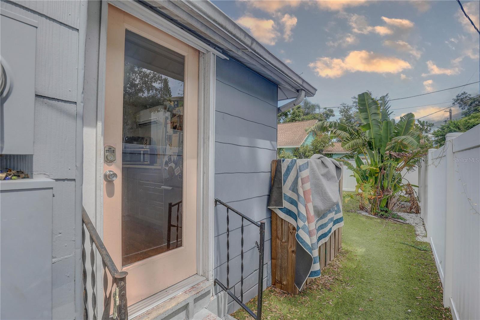 Image 4 of 53 For 783 30th Avenue N