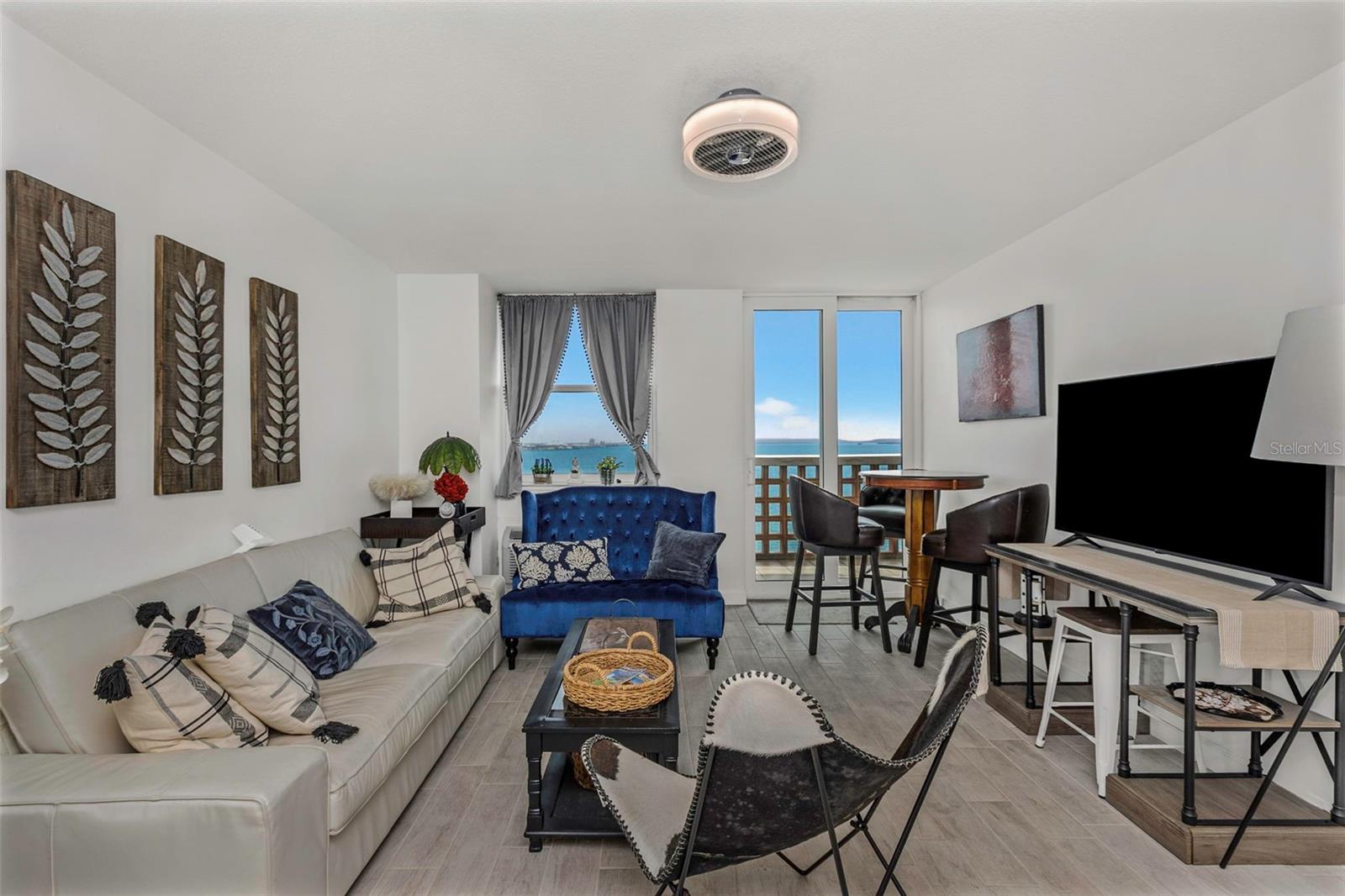 Image 11 of 32 For 4015 Bayshore Boulevard 11a