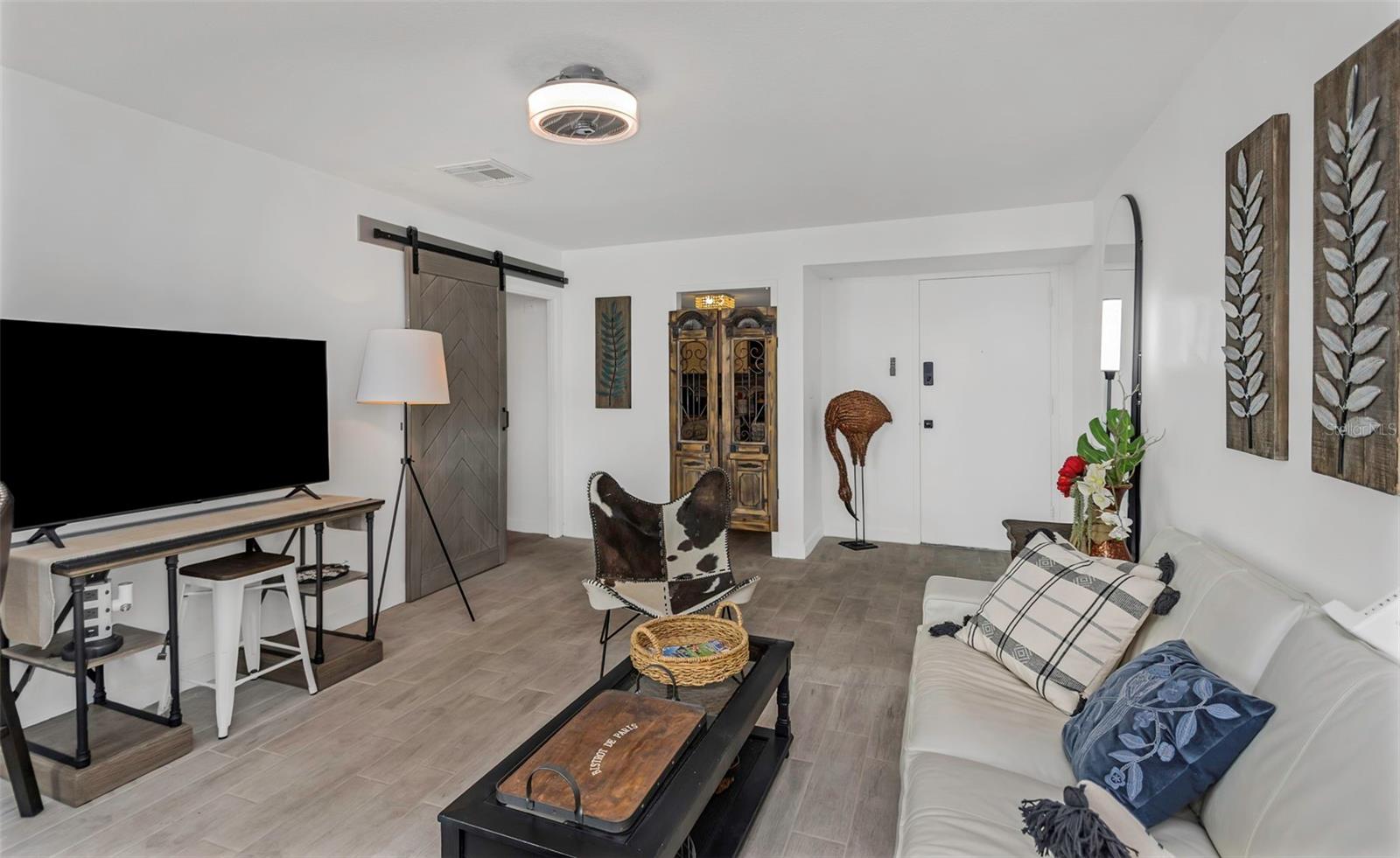 Image 13 of 32 For 4015 Bayshore Boulevard 11a
