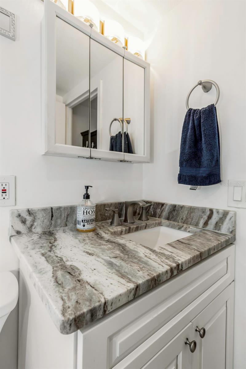Image 20 of 32 For 4015 Bayshore Boulevard 11a