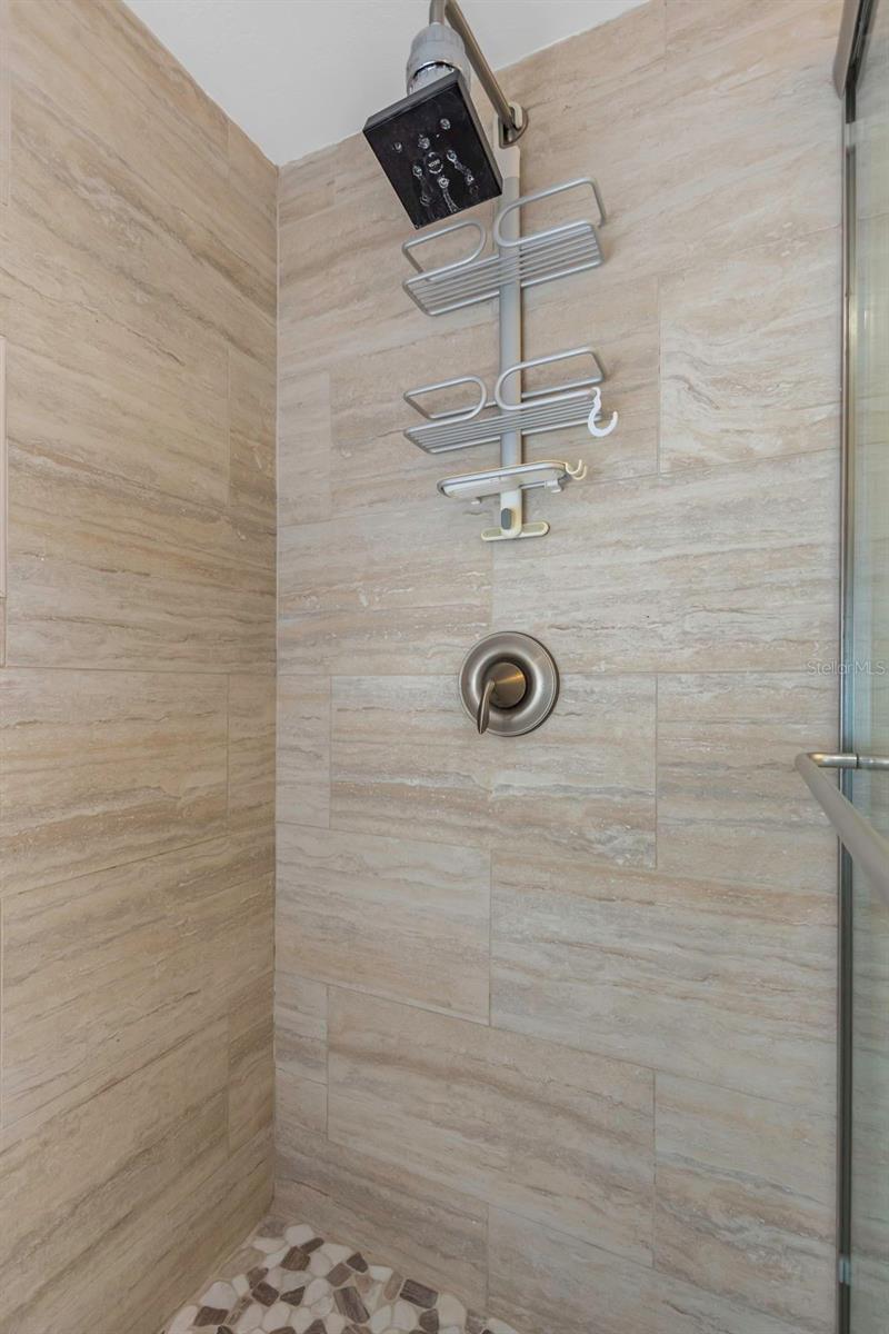 Image 21 of 32 For 4015 Bayshore Boulevard 11a