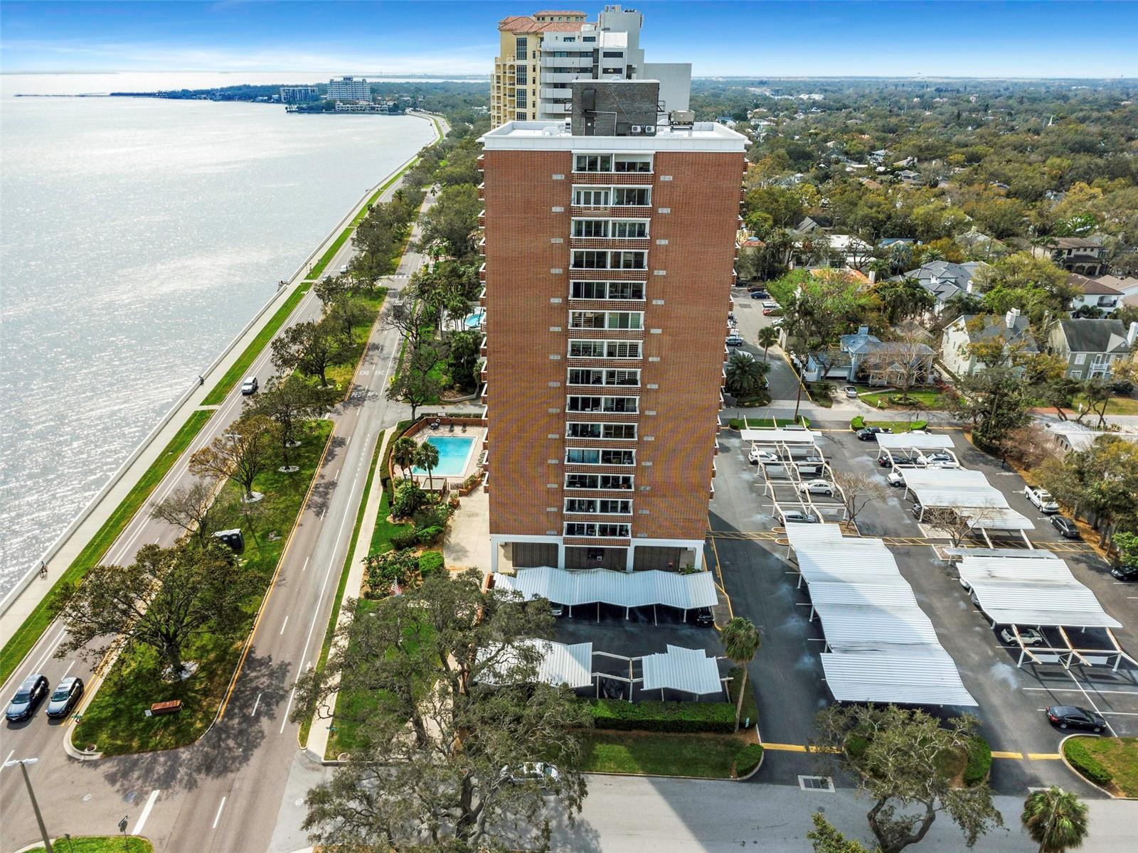 Image 4 of 32 For 4015 Bayshore Boulevard 11a