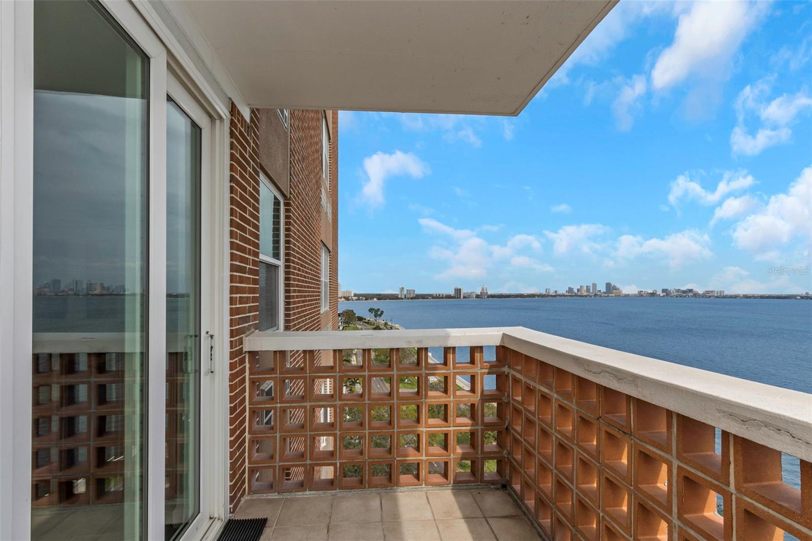 Image 6 of 32 For 4015 Bayshore Boulevard 11a
