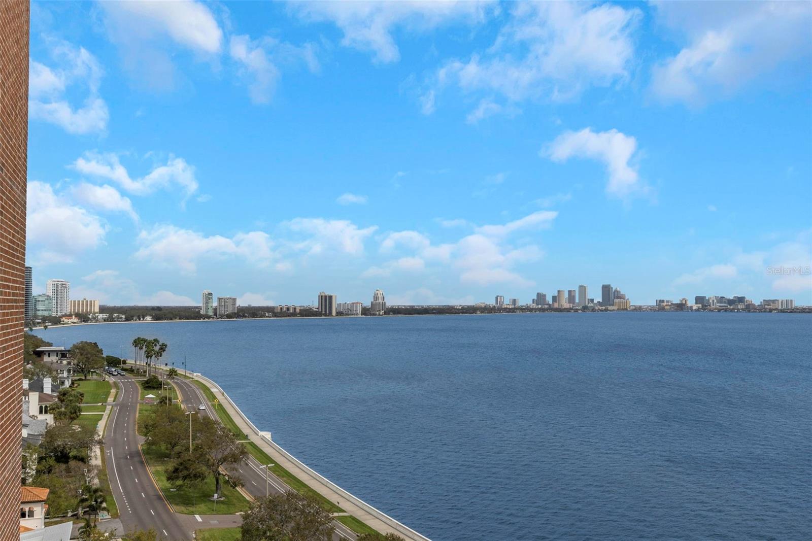 Image 7 of 32 For 4015 Bayshore Boulevard 11a
