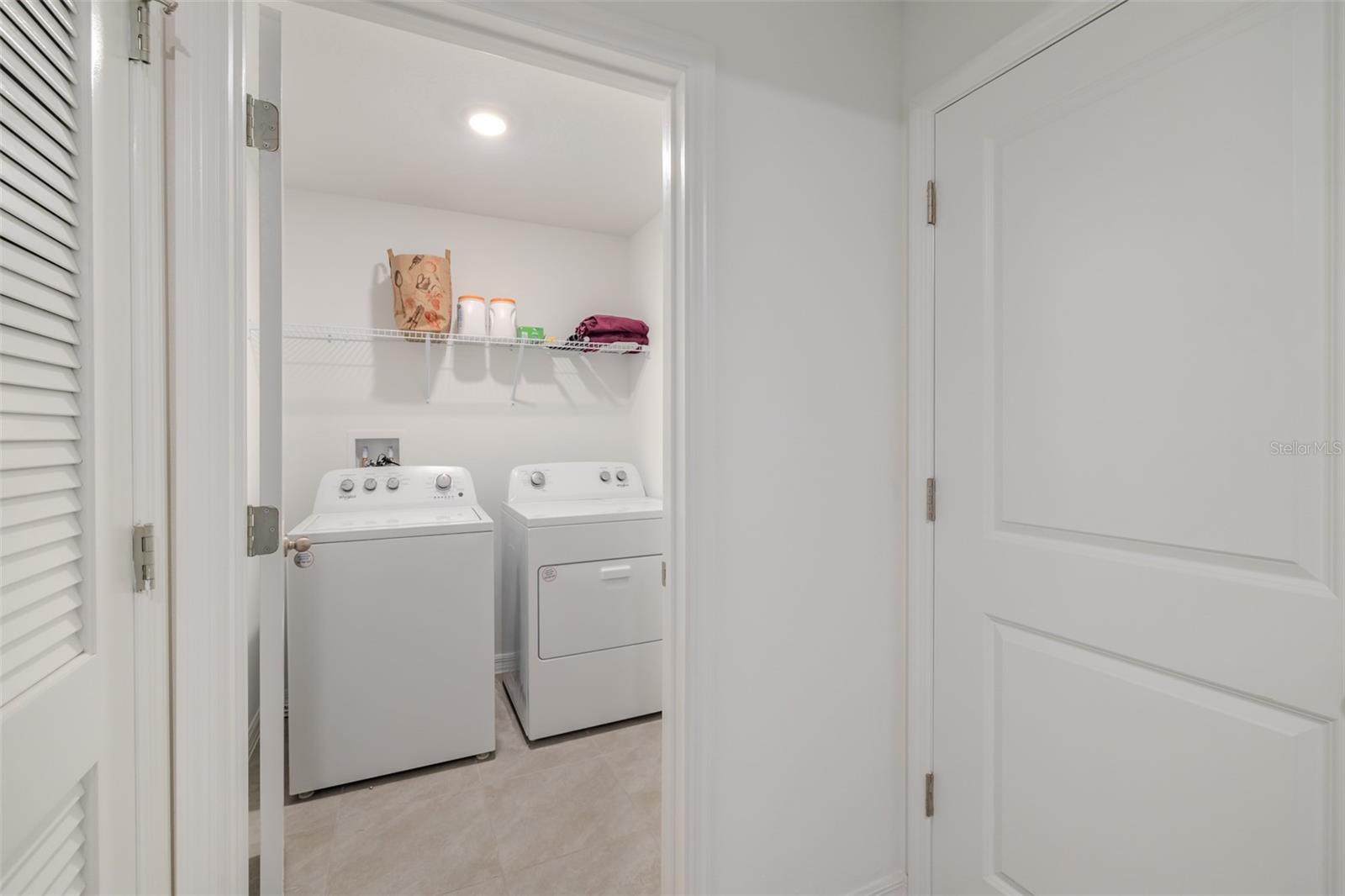 Listing photo id 11 for 802 Ace Outlaw Avenue