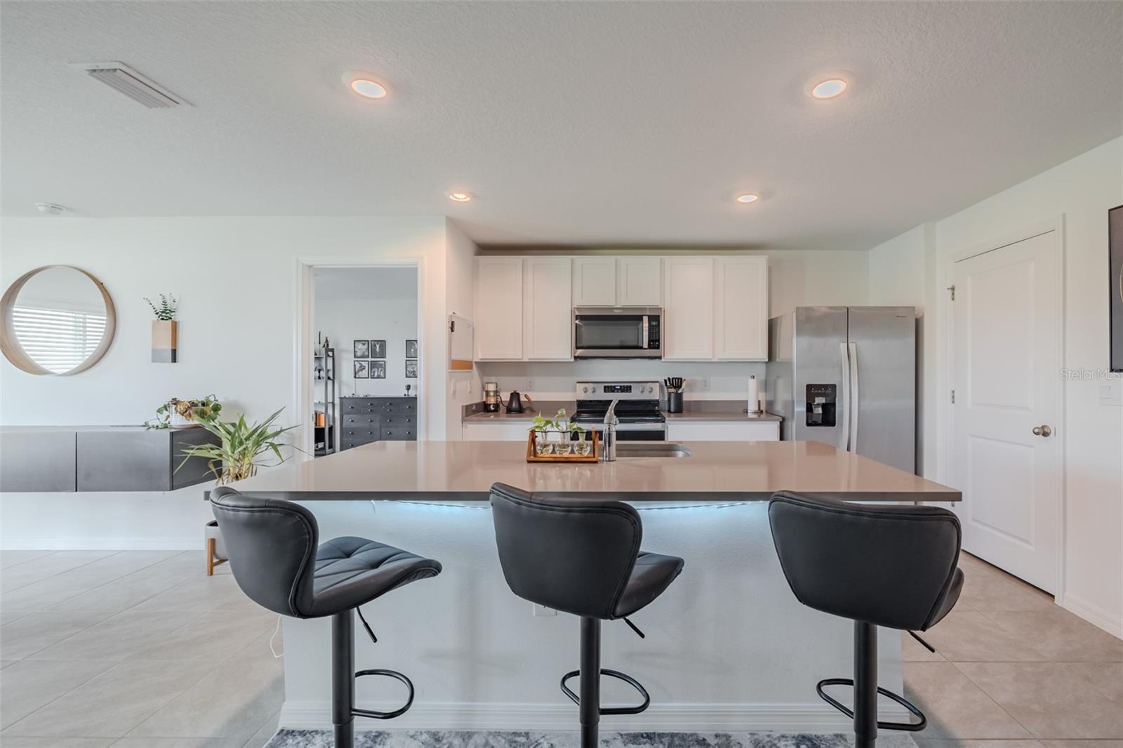 Listing photo id 13 for 802 Ace Outlaw Avenue