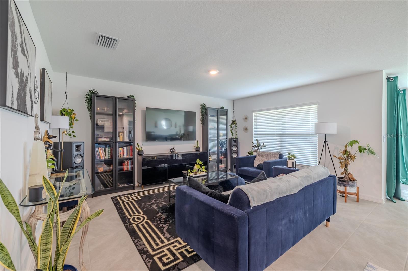 Listing photo id 17 for 802 Ace Outlaw Avenue