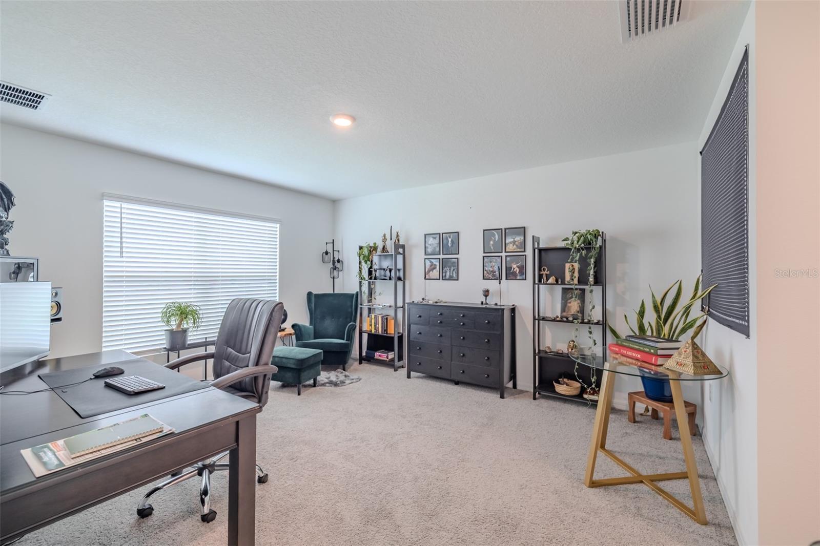Listing photo id 23 for 802 Ace Outlaw Avenue
