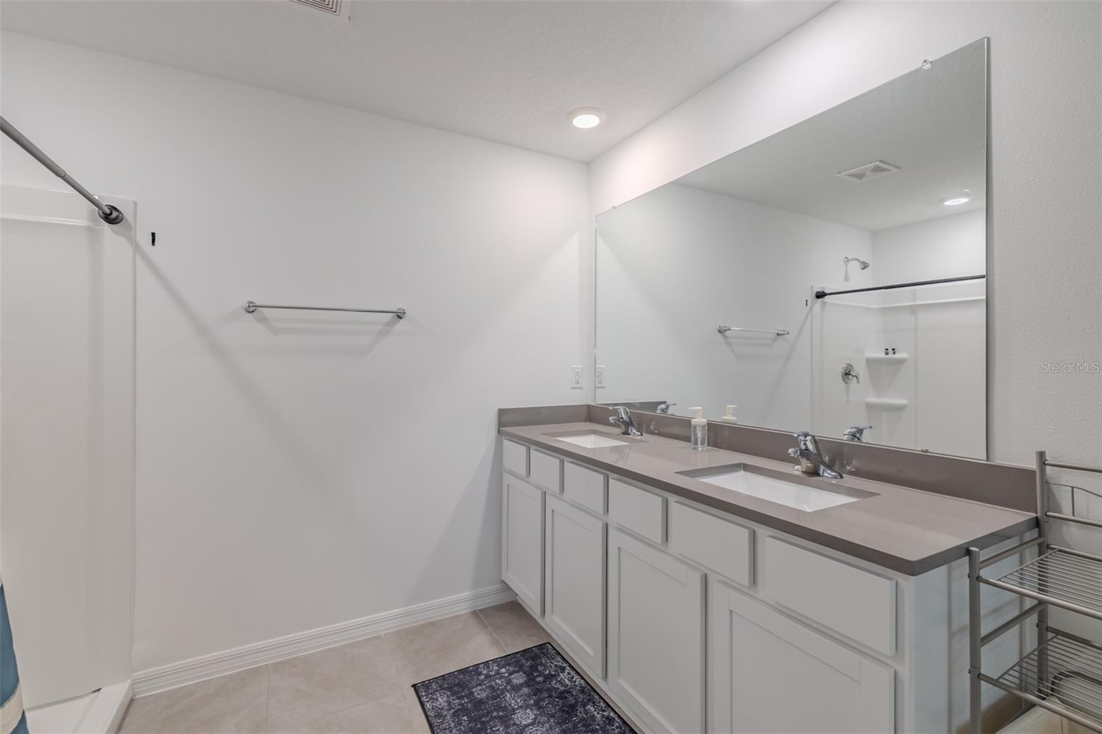 Listing photo id 27 for 802 Ace Outlaw Avenue