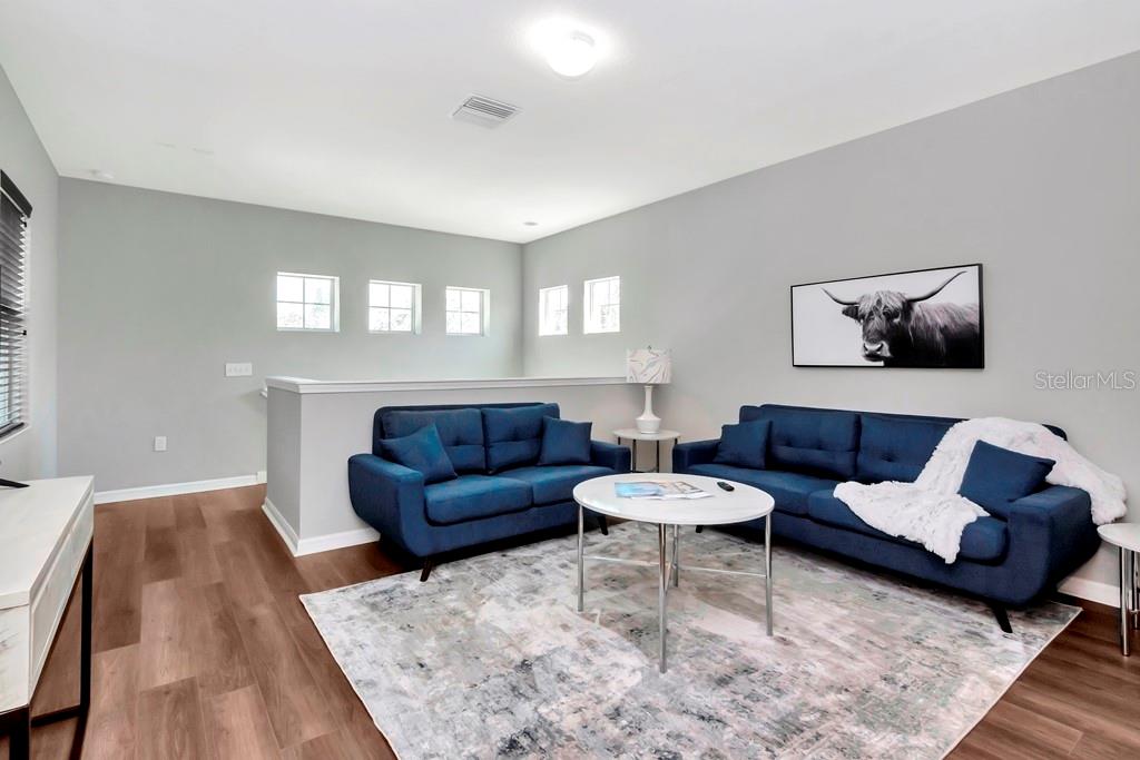 Image 13 of 40 For 8023 Interbay Boulevard