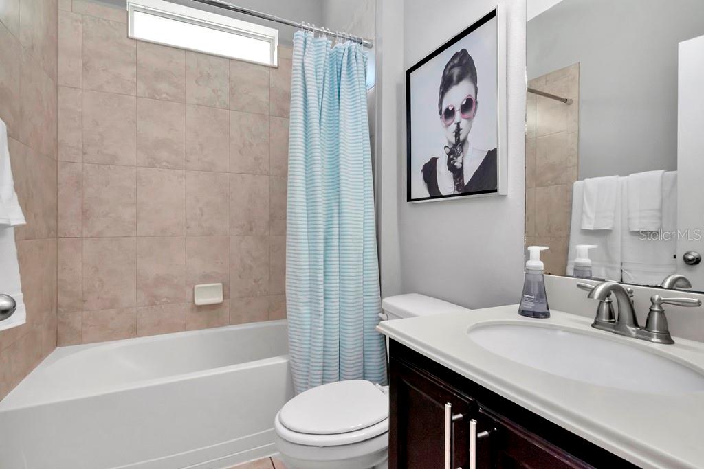 Image 25 of 40 For 8023 Interbay Boulevard