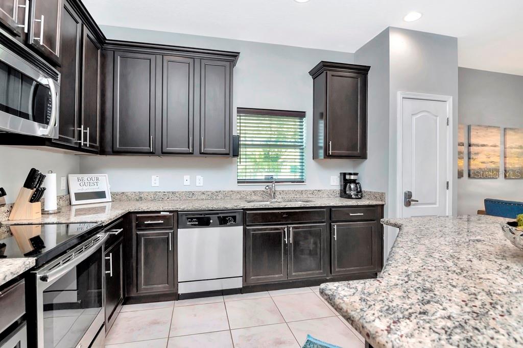 Image 5 of 40 For 8023 Interbay Boulevard