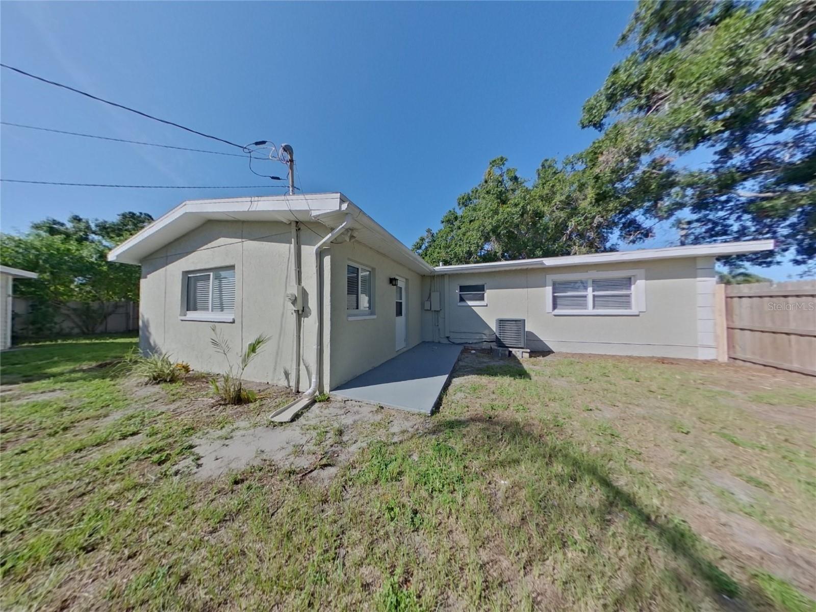 Image 19 of 20 For 6193 39th Avenue N