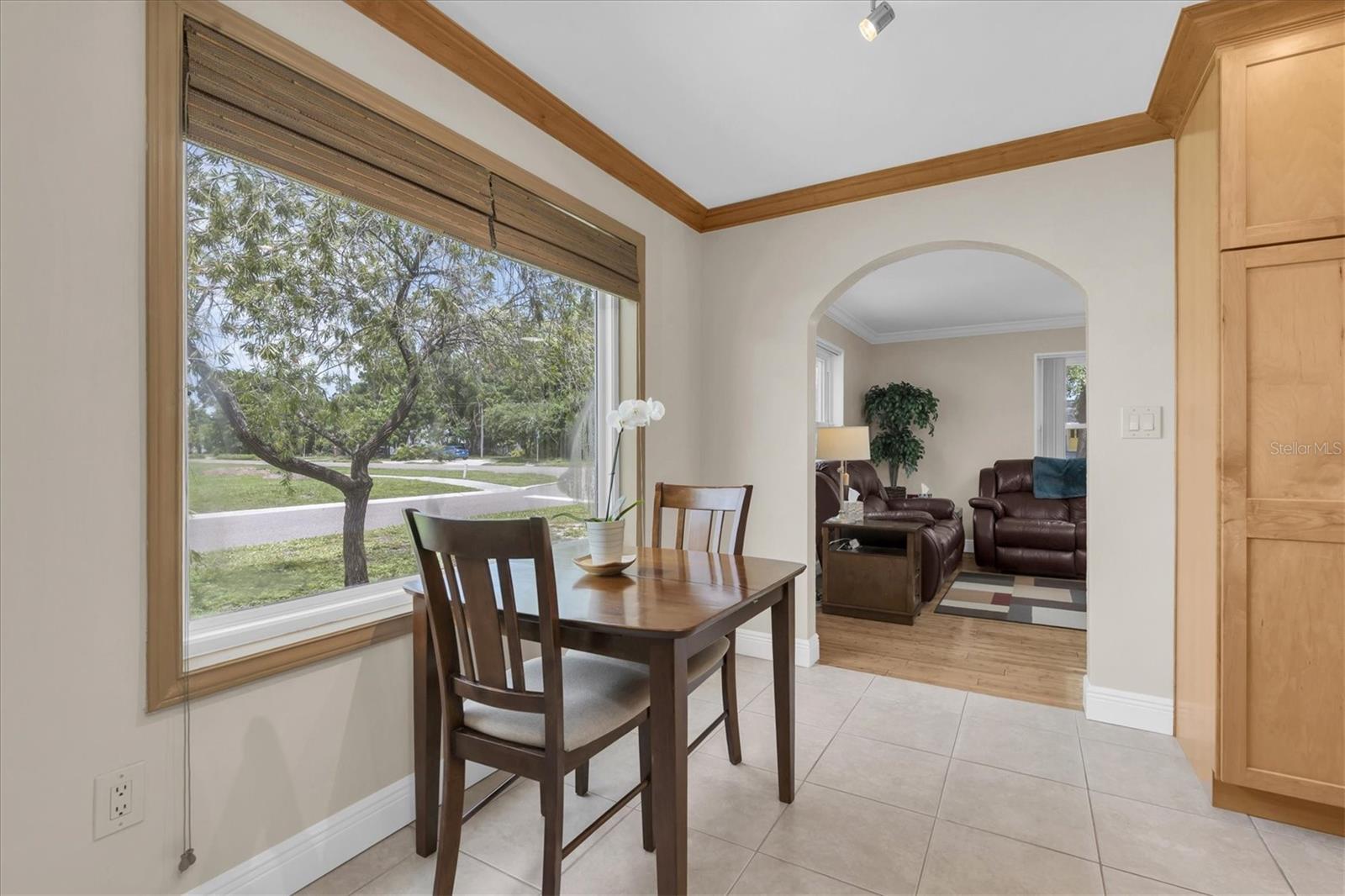 Image 10 of 59 For 4062 9th Avenue N