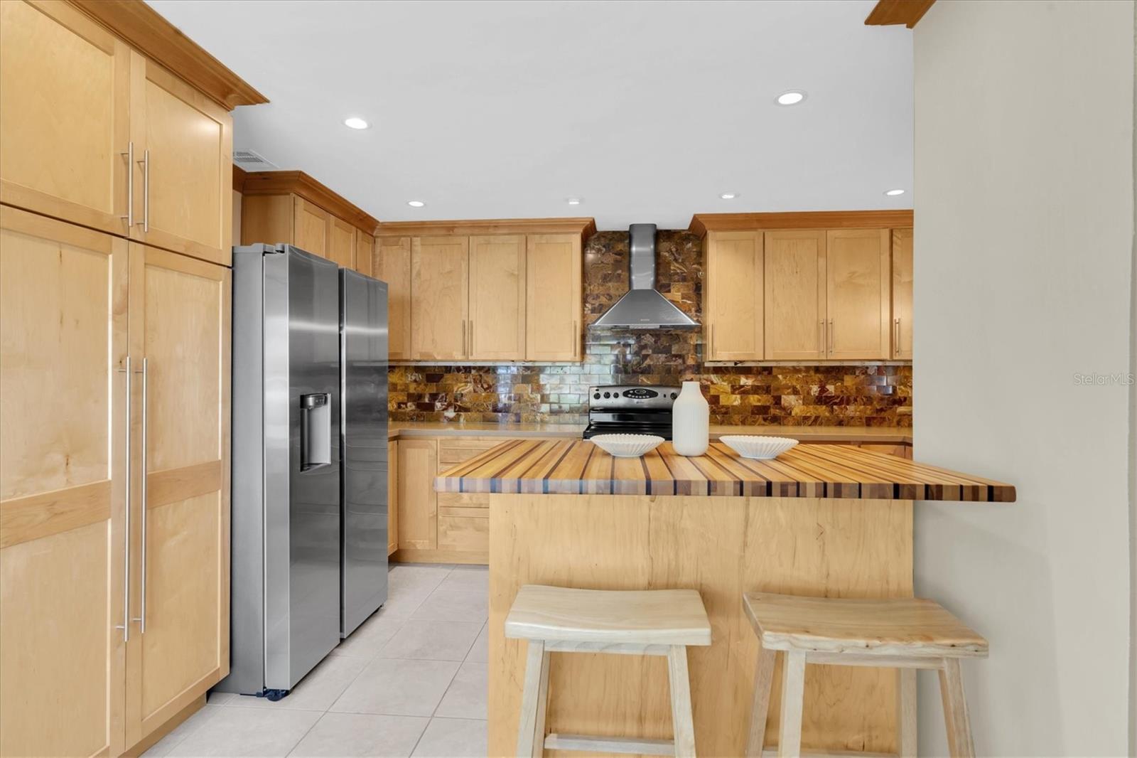 Image 13 of 59 For 4062 9th Avenue N