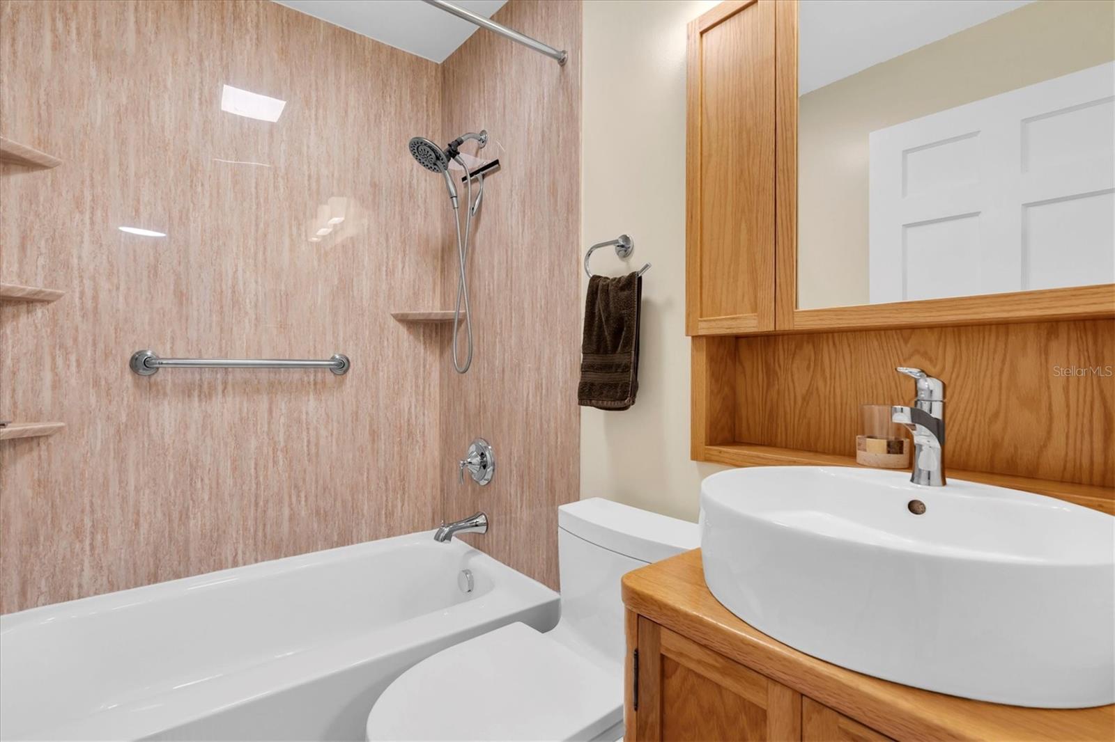 Image 23 of 59 For 4062 9th Avenue N