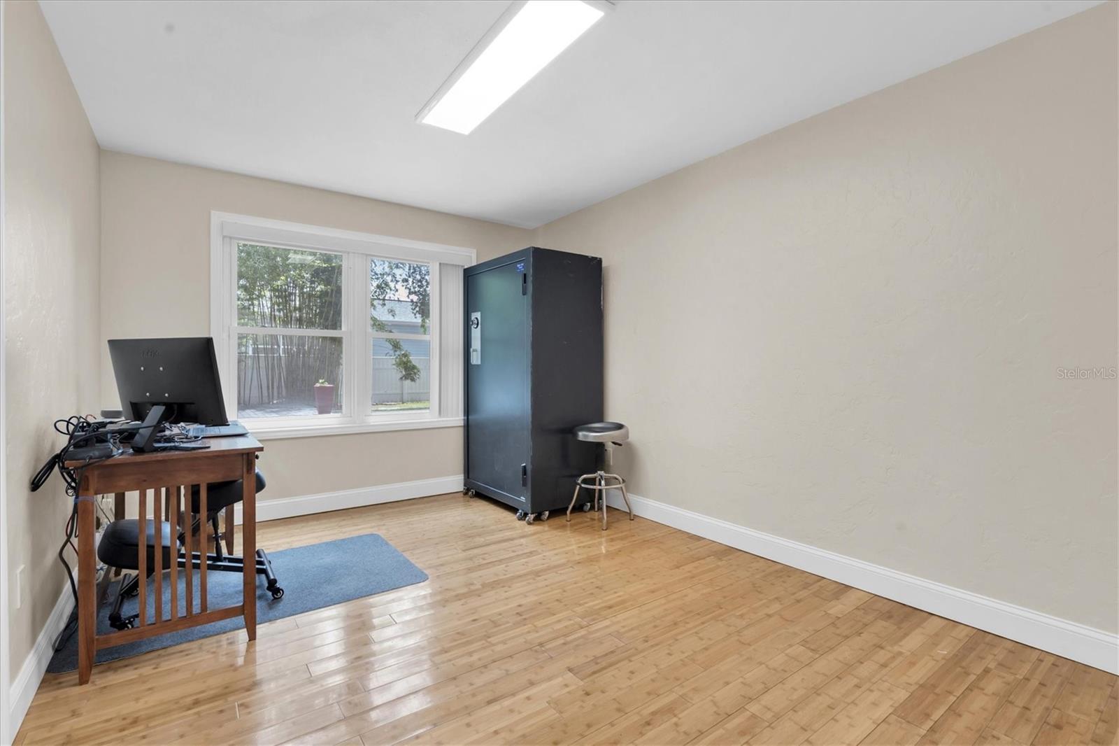 Image 24 of 59 For 4062 9th Avenue N