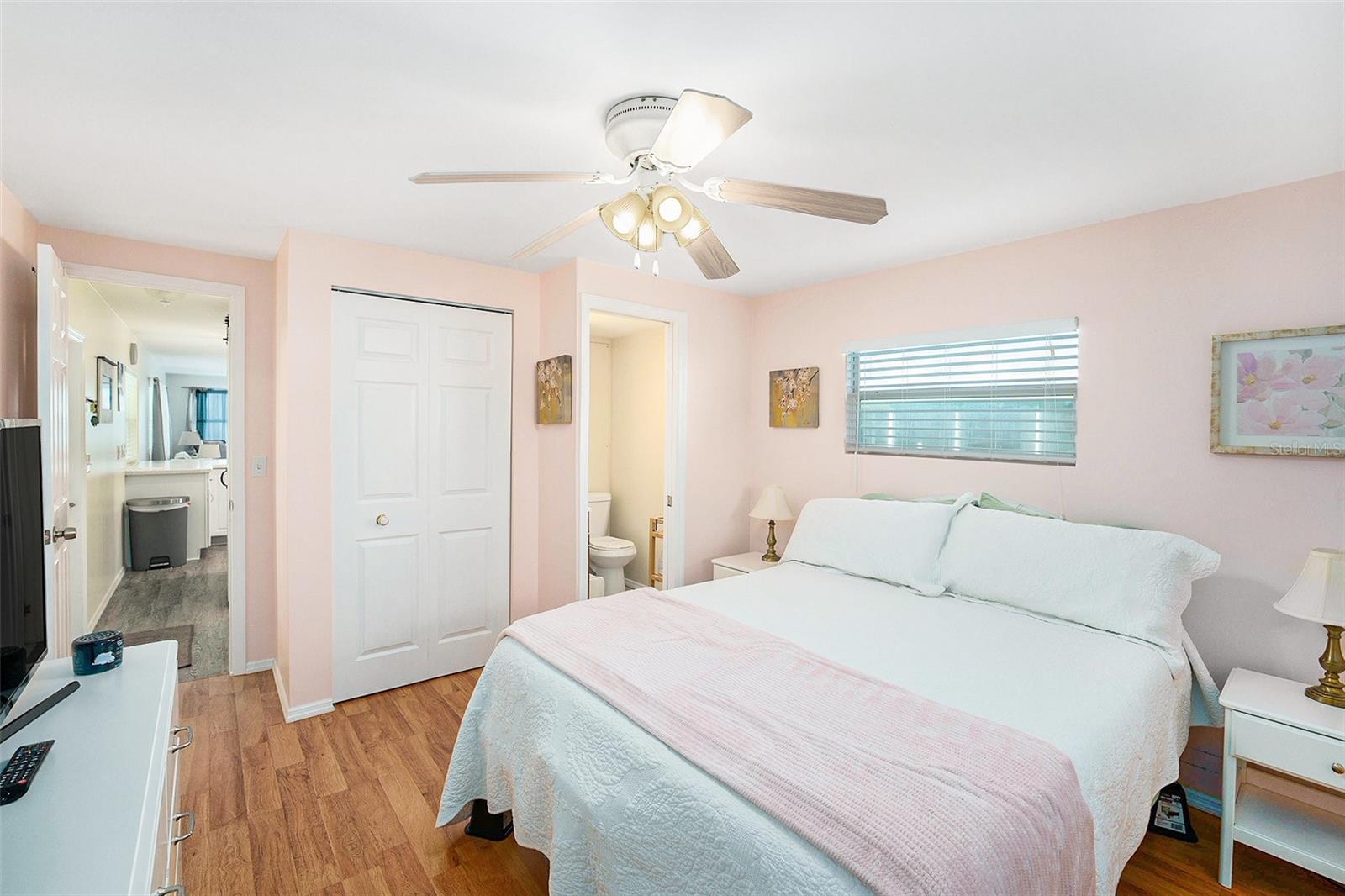 Image 15 of 27 For 34527 Violet Drive N