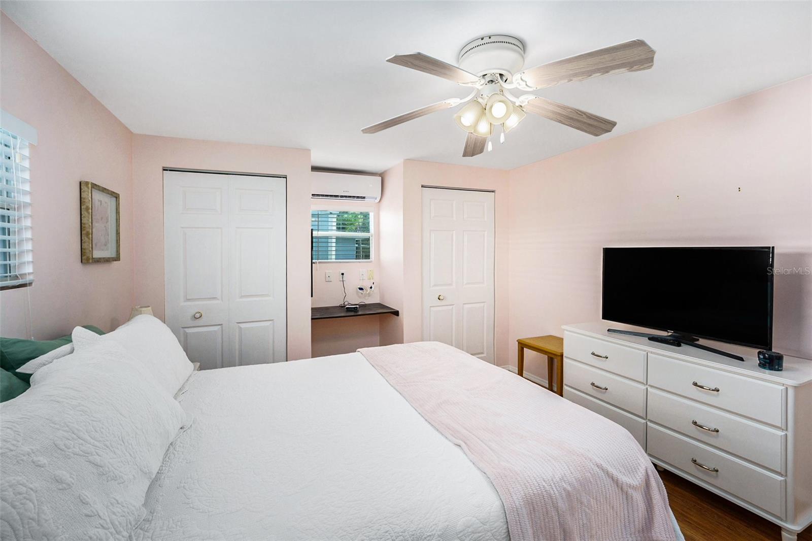 Image 16 of 27 For 34527 Violet Drive N