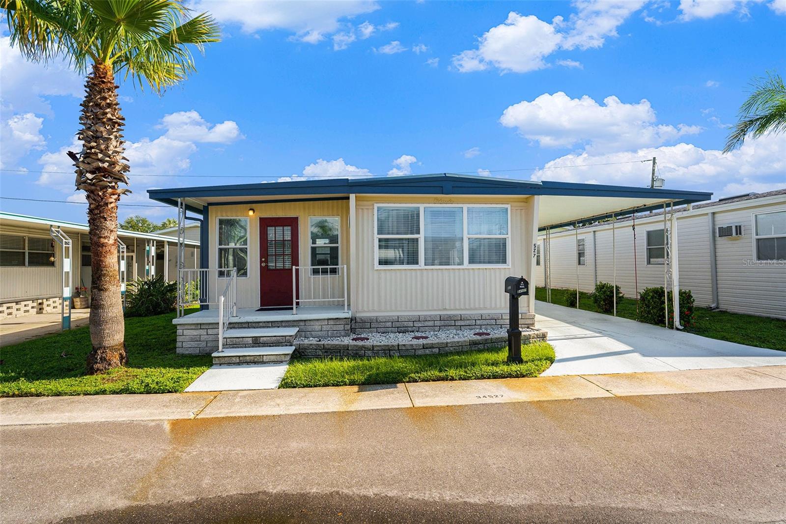 Image 21 of 27 For 34527 Violet Drive N