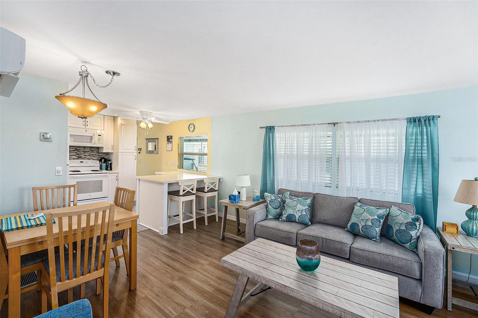 Image 6 of 27 For 34527 Violet Drive N