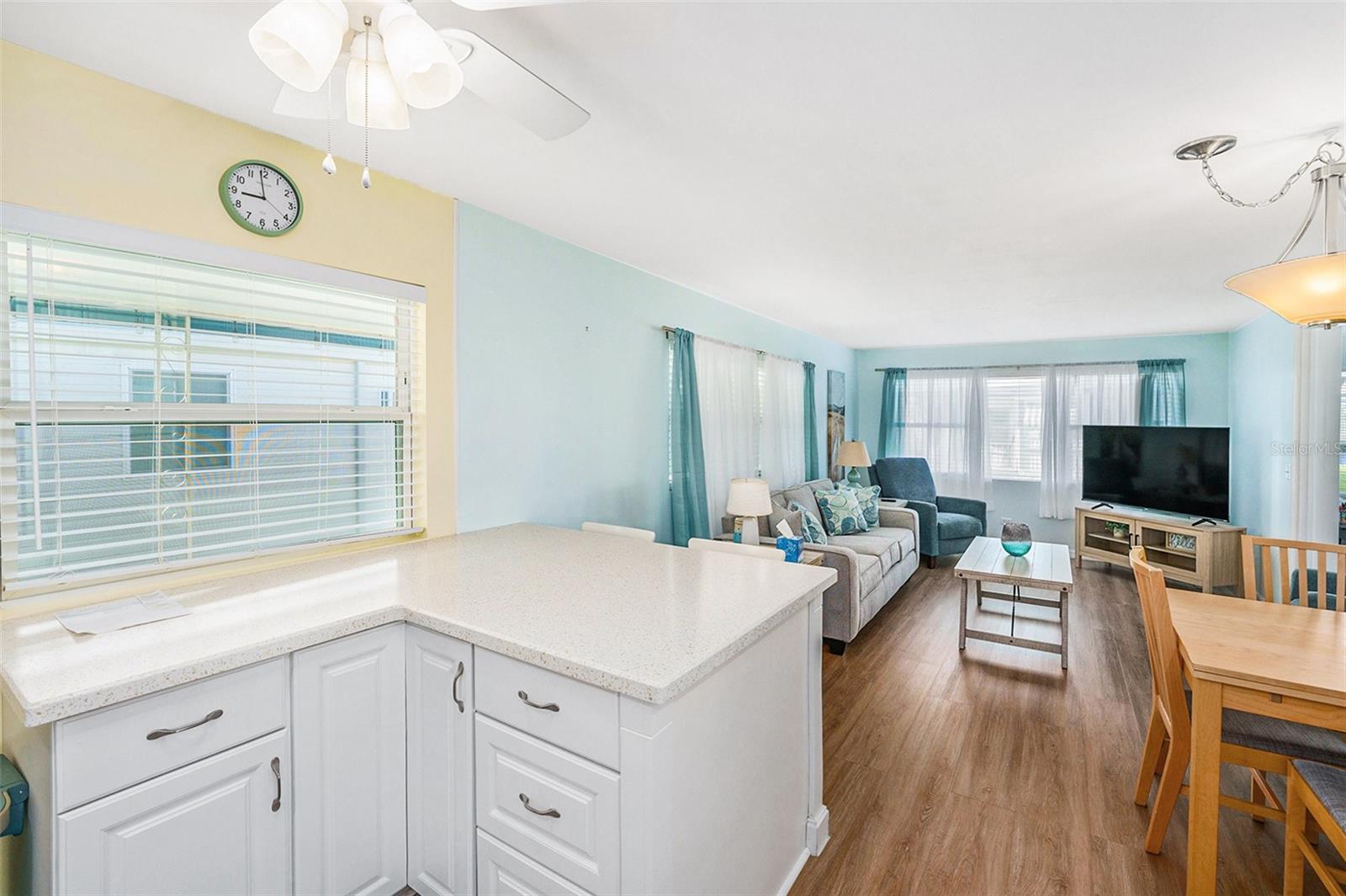 Image 8 of 27 For 34527 Violet Drive N