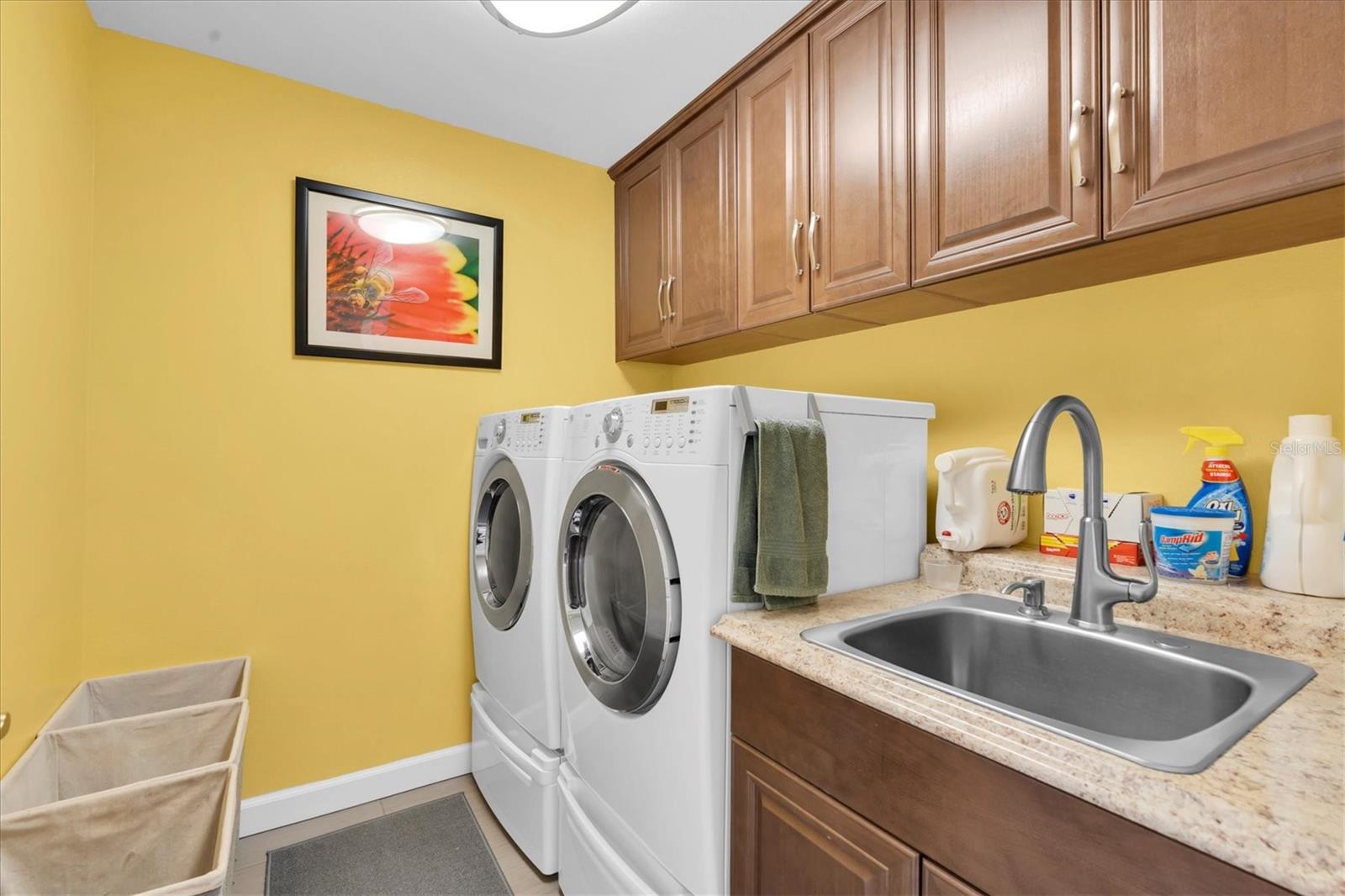 Image 26 of 63 For 4062 9th Avenue N