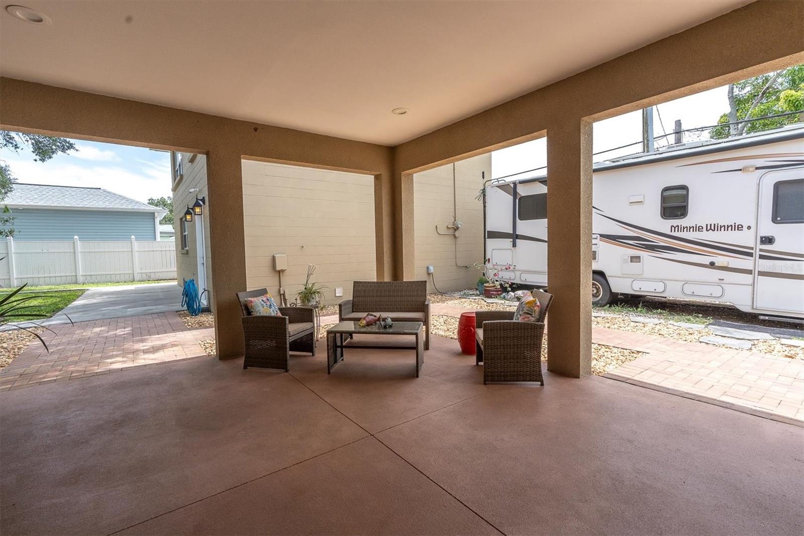 Image 28 of 63 For 4062 9th Avenue N