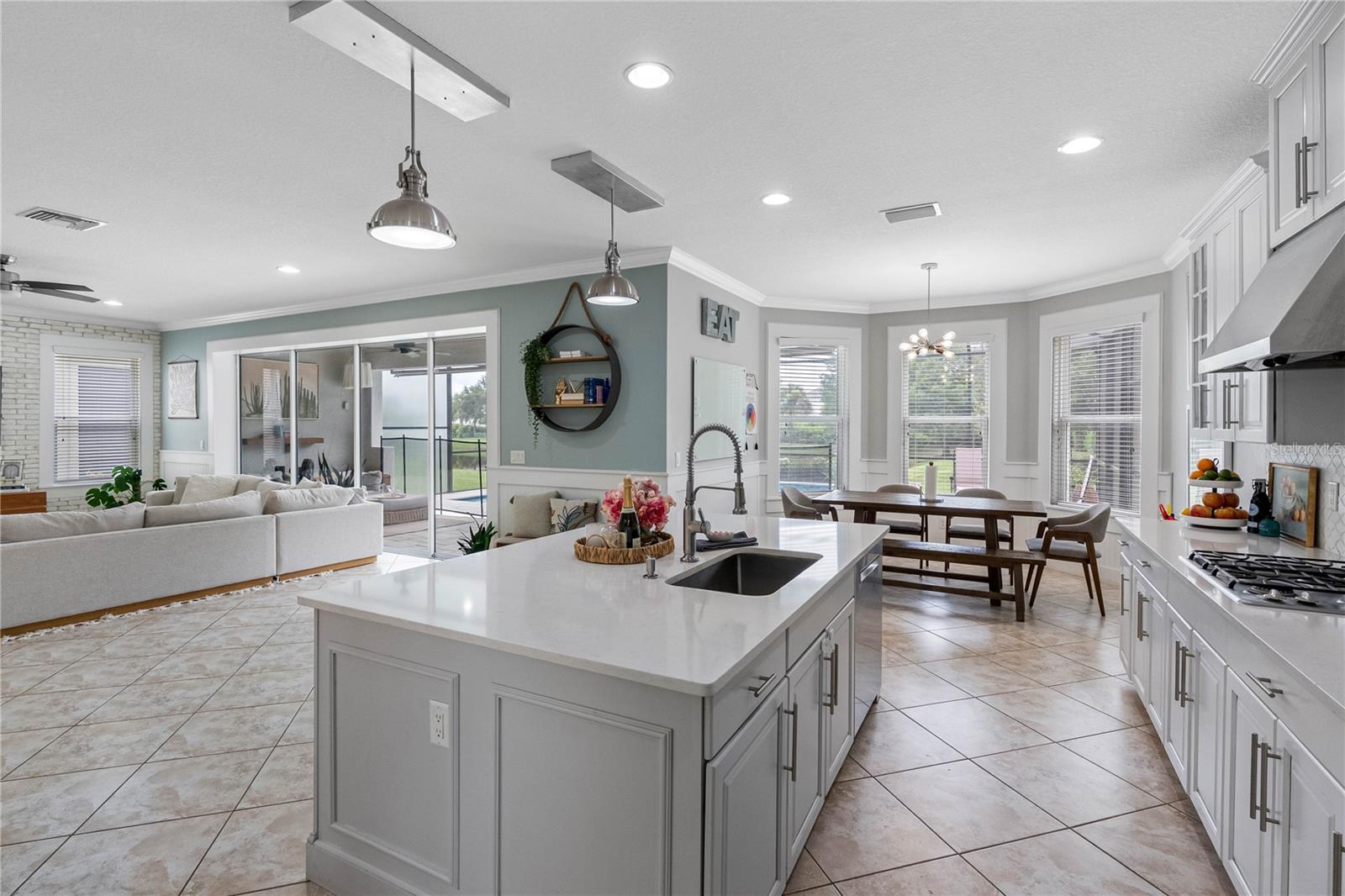 Image 33 of 77 For 11614 Orange Palm Way