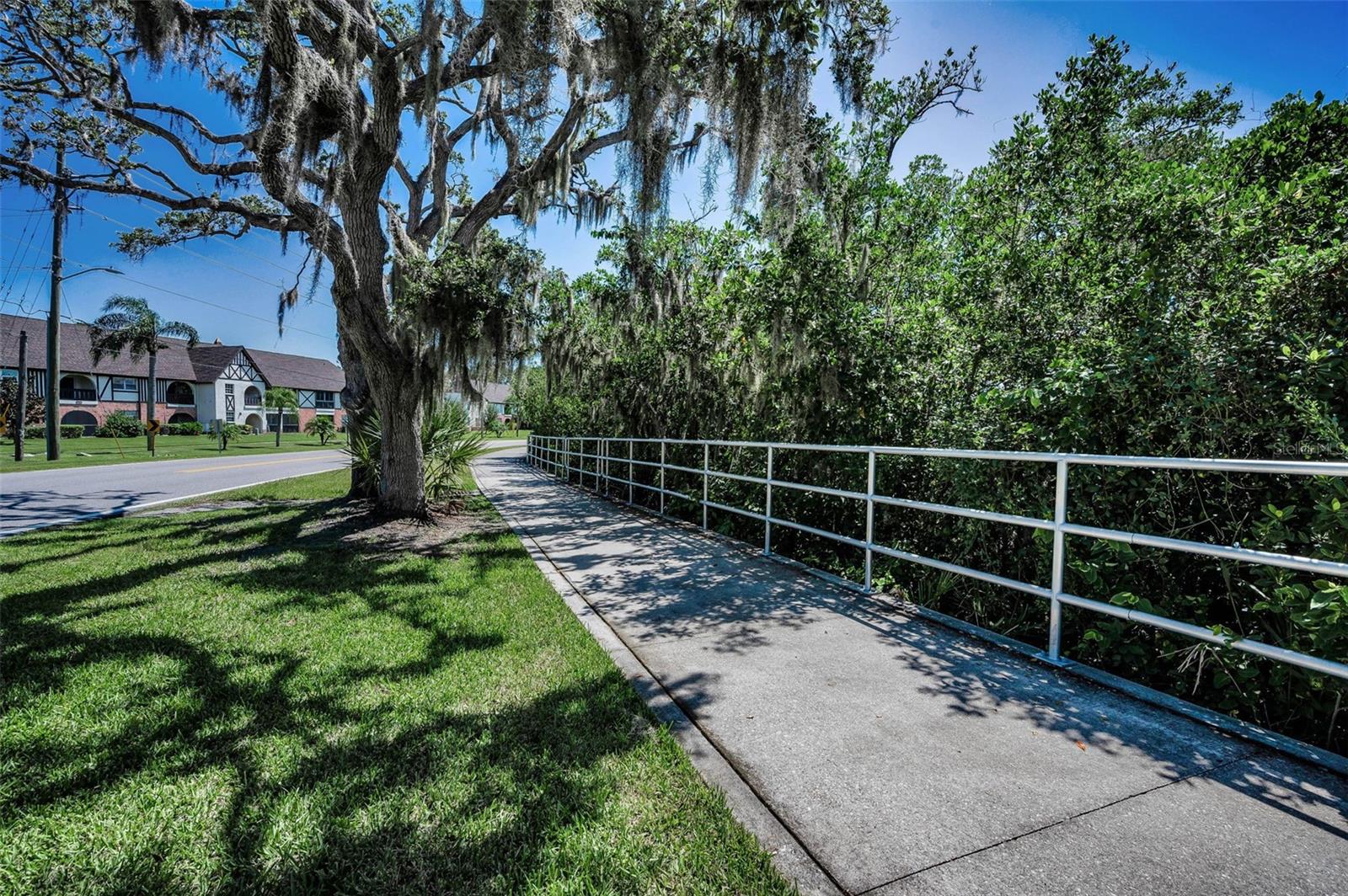 Image 64 of 93 For 320 Bayshore Boulevard 107
