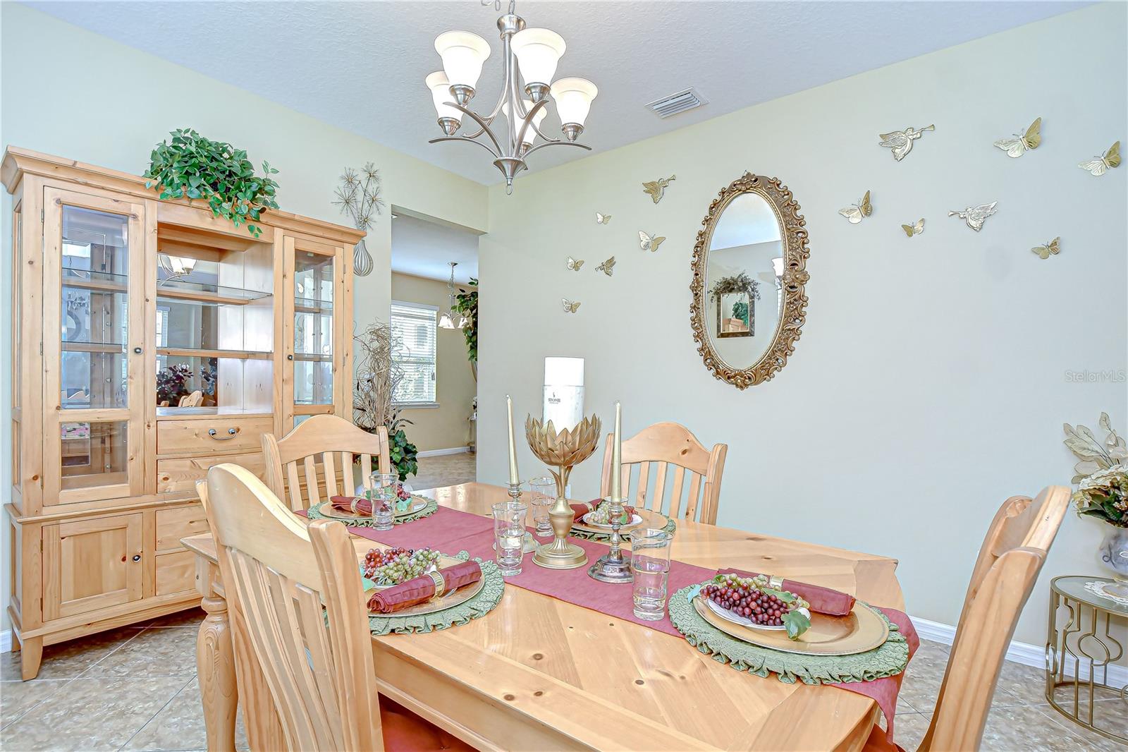 Image 15 of 44 For 2499 Calvano Drive