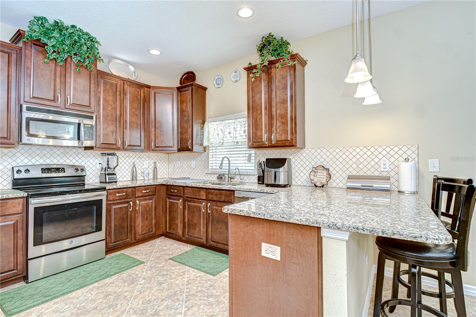 Image 19 of 44 For 2499 Calvano Drive