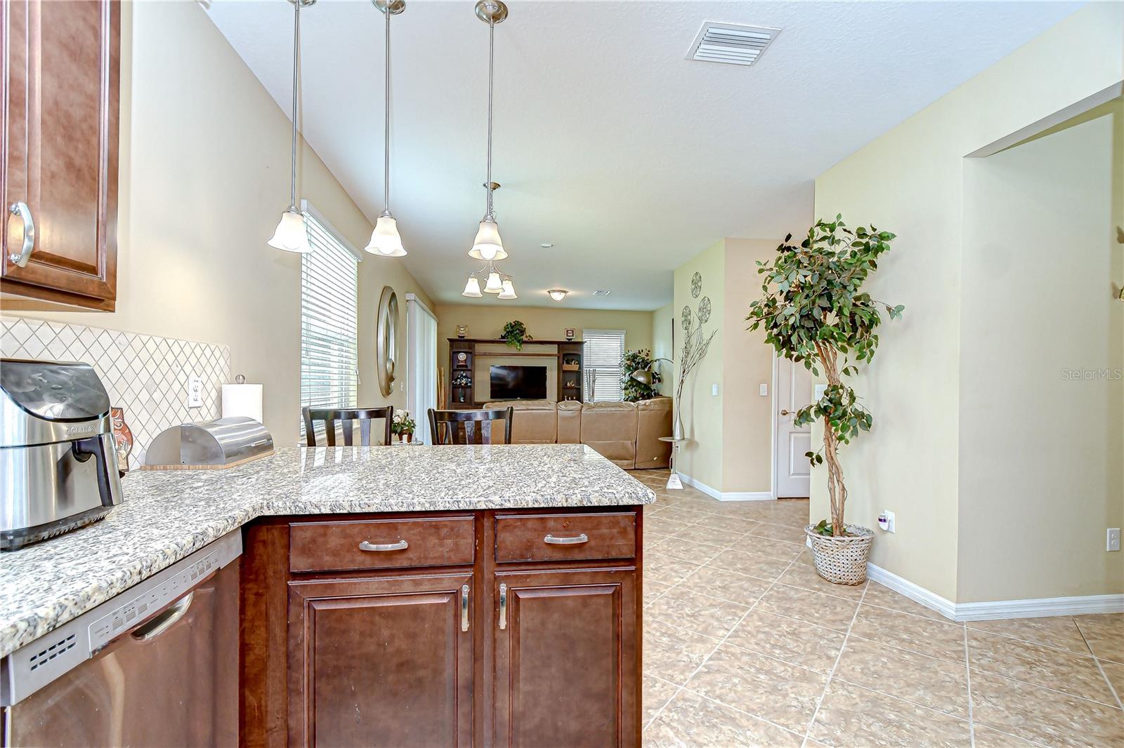 Image 22 of 44 For 2499 Calvano Drive