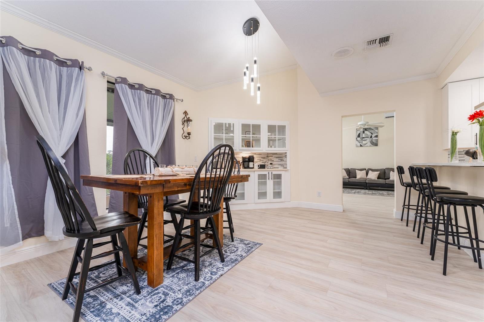 Image 15 of 59 For 6151 Silver Oaks Drive