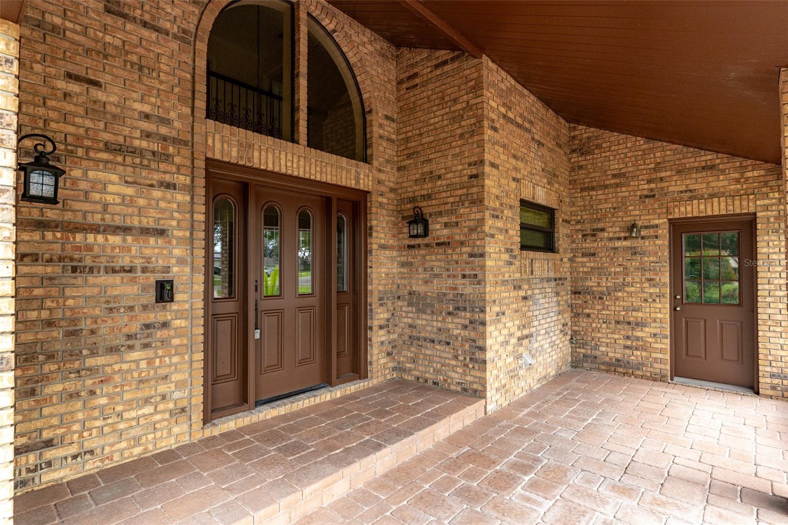 Image 8 of 59 For 6151 Silver Oaks Drive