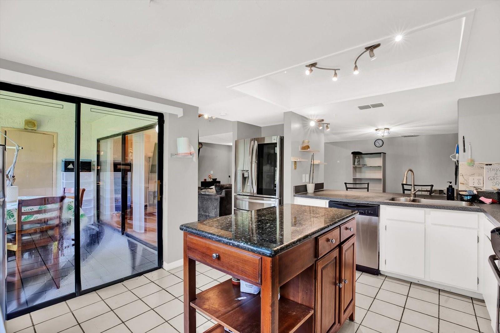 Image 11 of 25 For 5138 Puritan Circle 1322