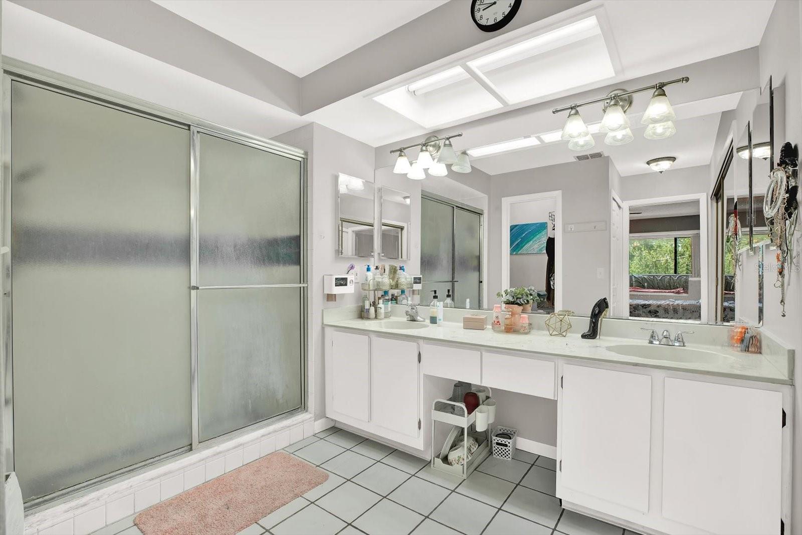 Image 13 of 25 For 5138 Puritan Circle 1322