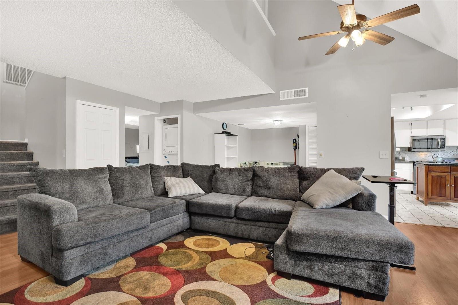 Image 3 of 25 For 5138 Puritan Circle 1322