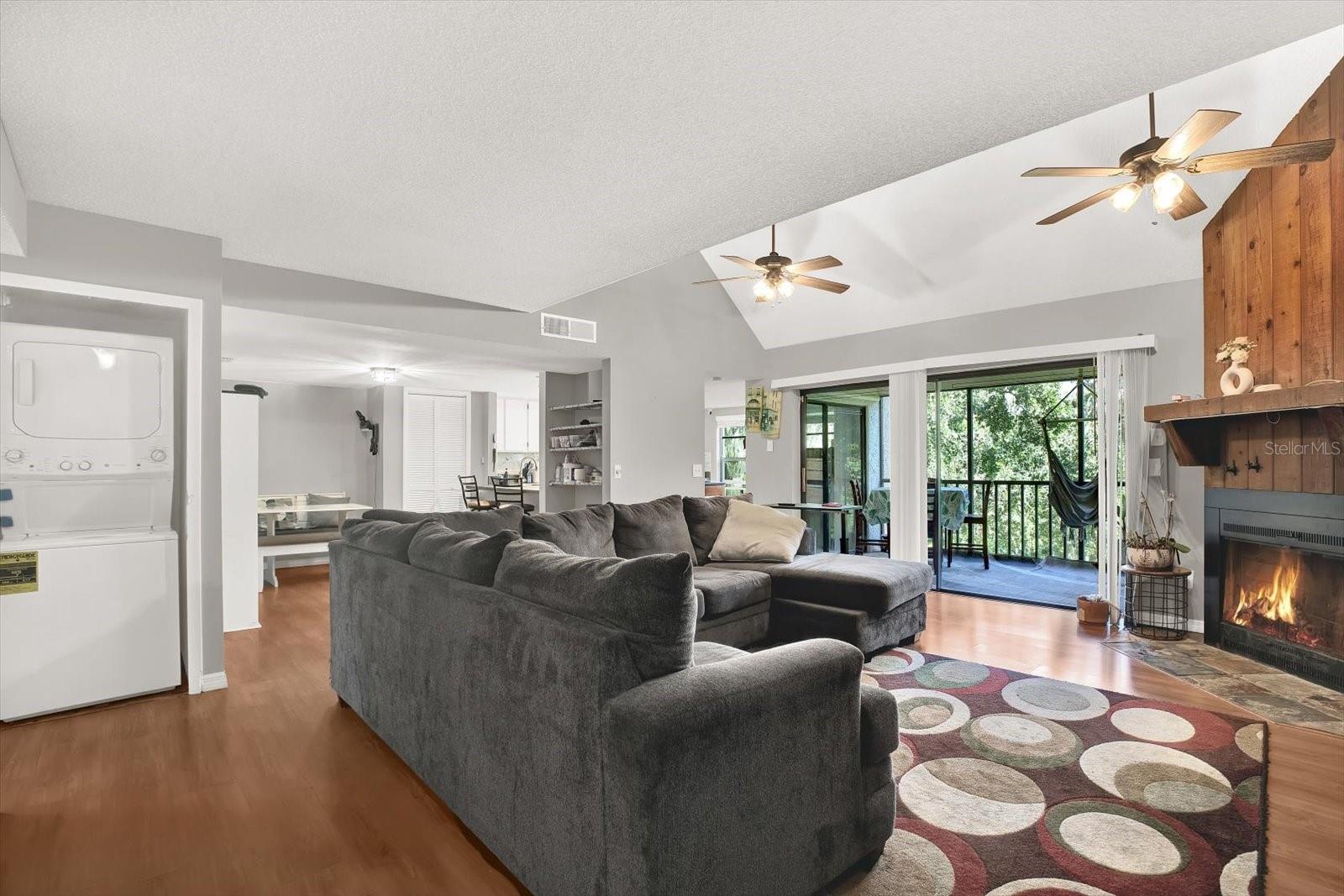 Image 5 of 25 For 5138 Puritan Circle 1322