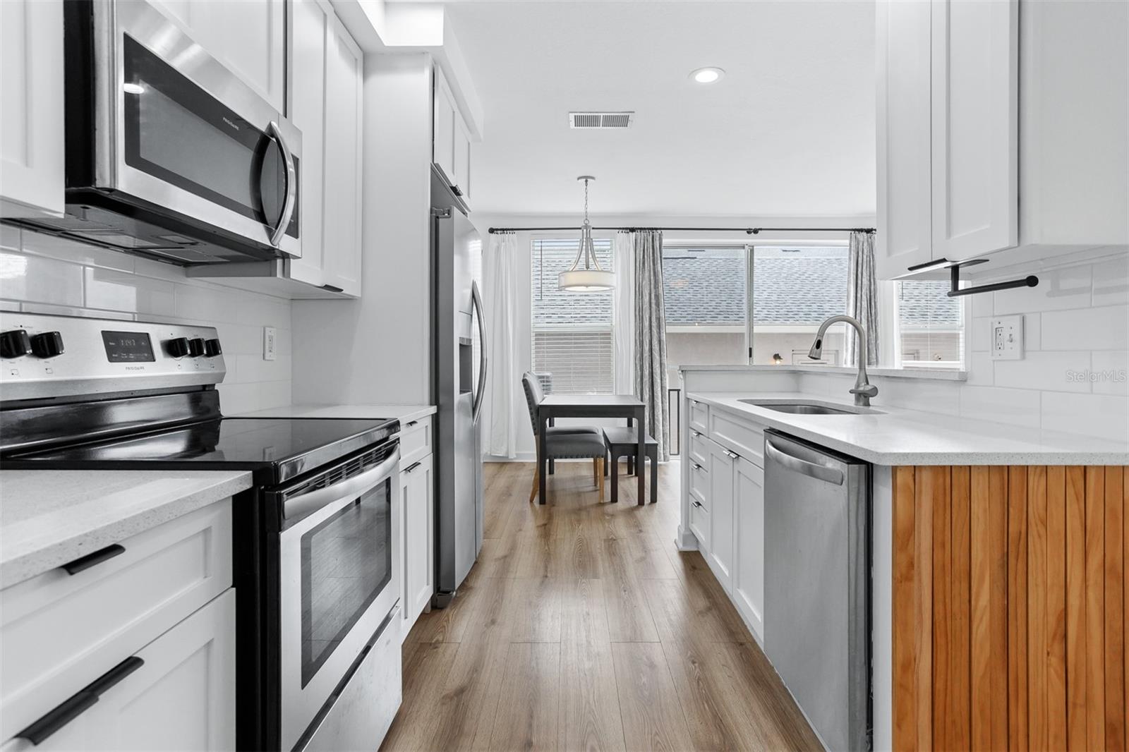 Image 15 of 46 For 7307 Saint Patrick Street E