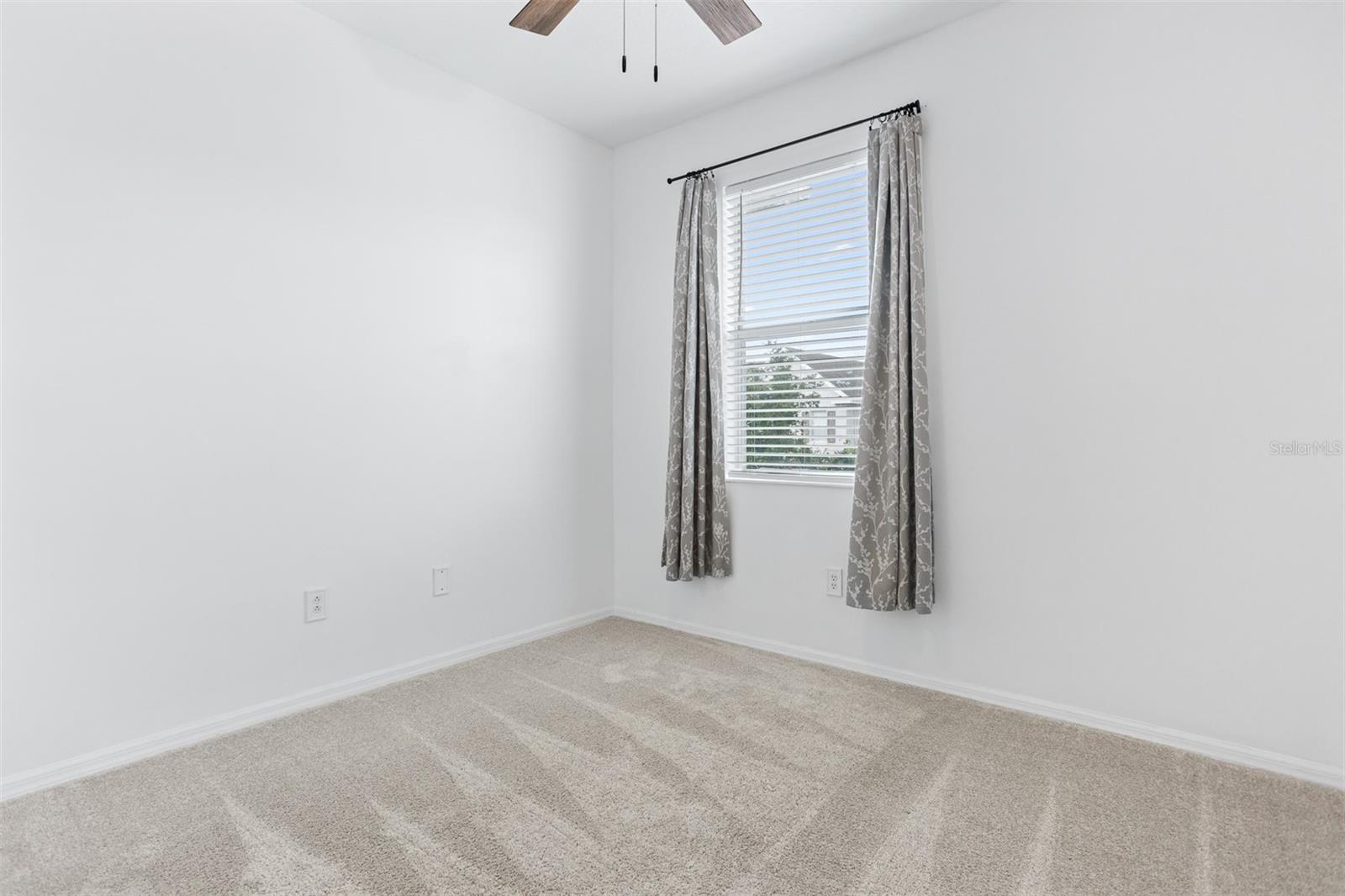 Image 18 of 46 For 7307 Saint Patrick Street E