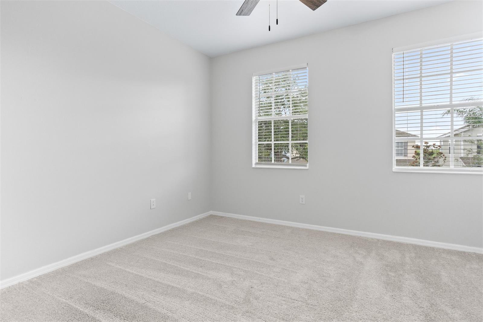 Image 19 of 46 For 7307 Saint Patrick Street E