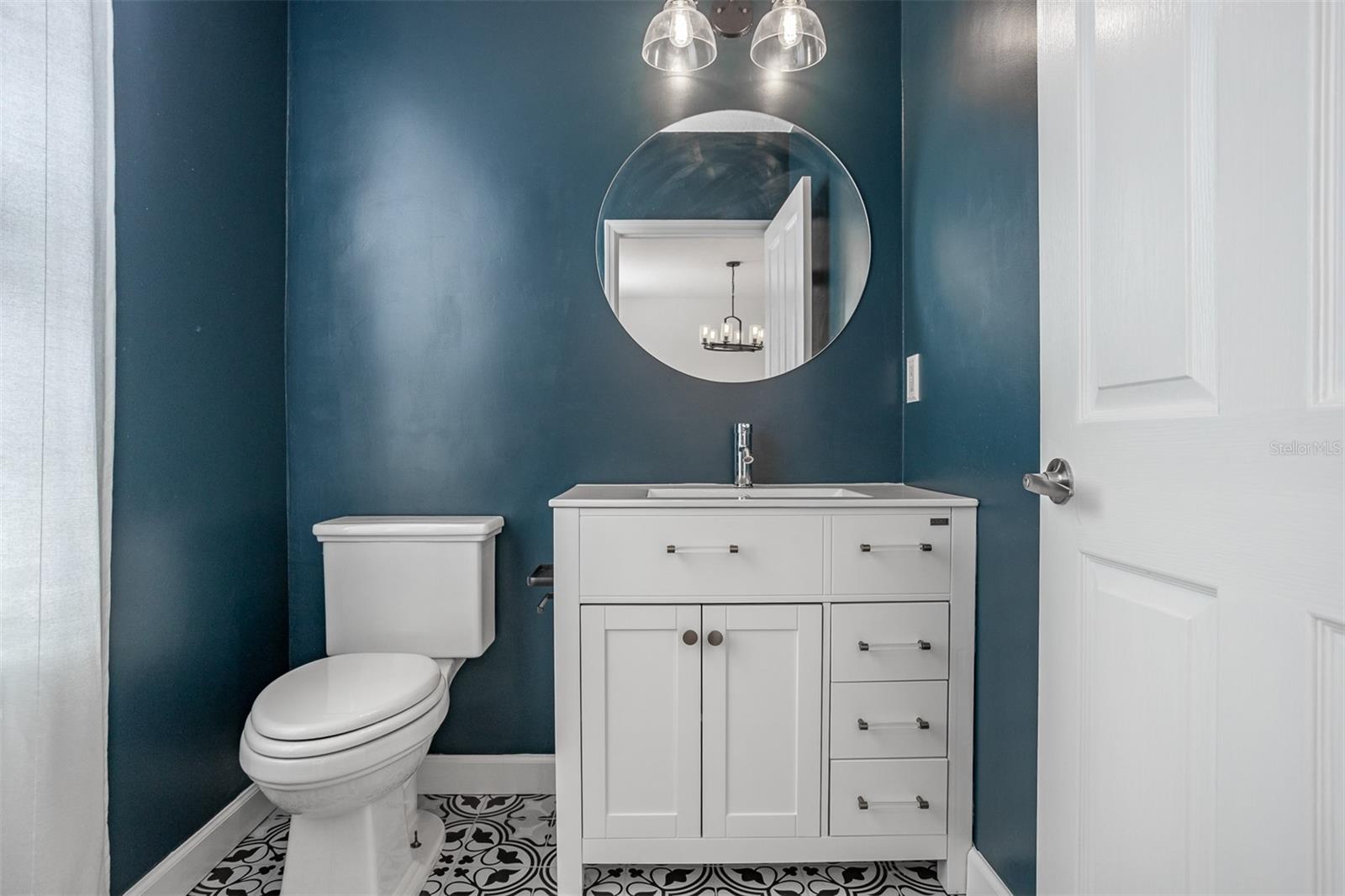Image 21 of 46 For 7307 Saint Patrick Street E